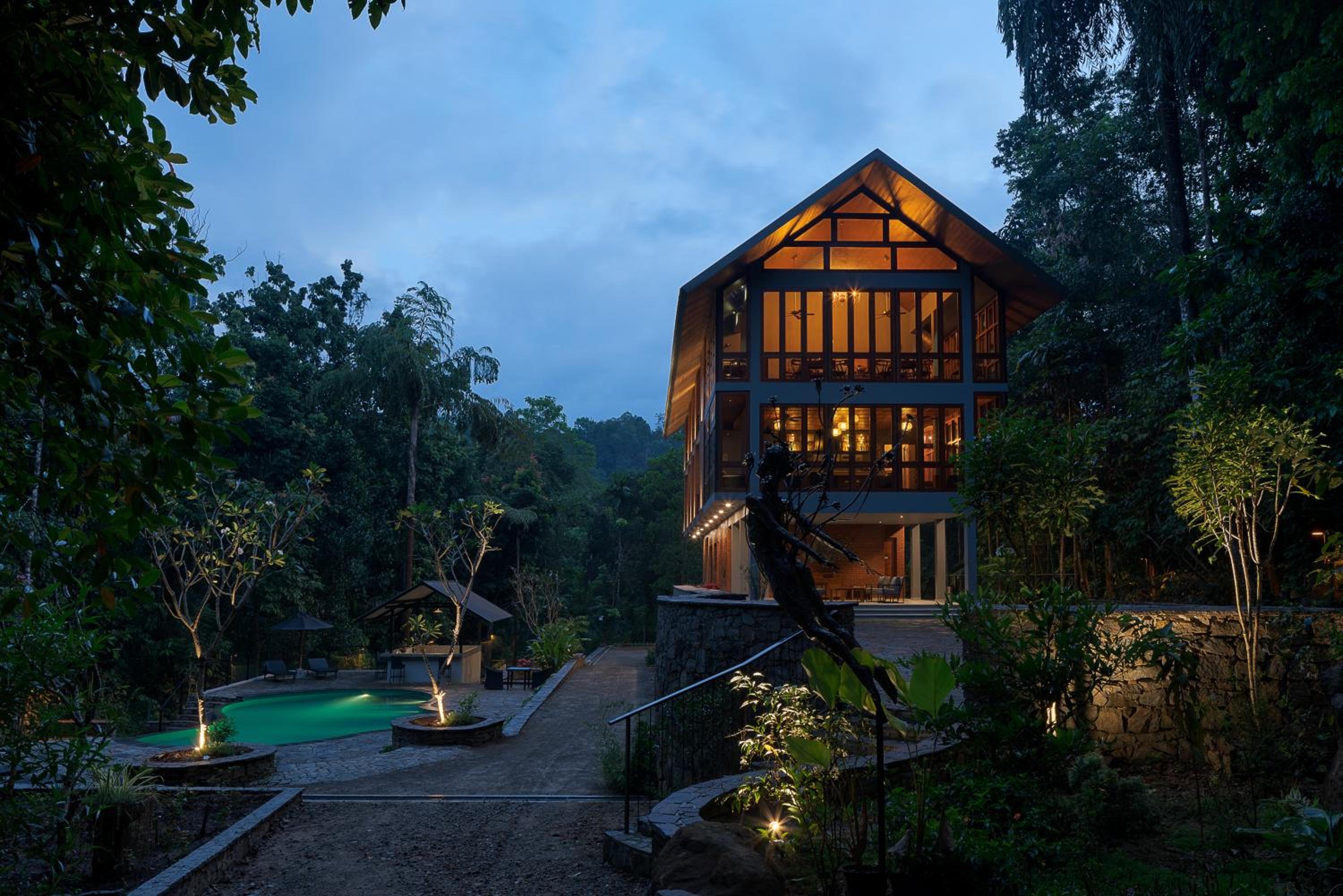 Hotel Moksha at Kitulgala - Rainforest Boutique Hotel - Image 1