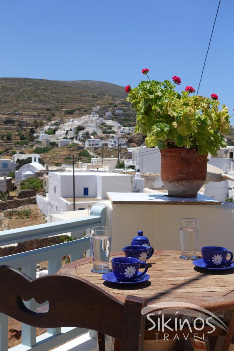 Traditional Apartment In Kastro