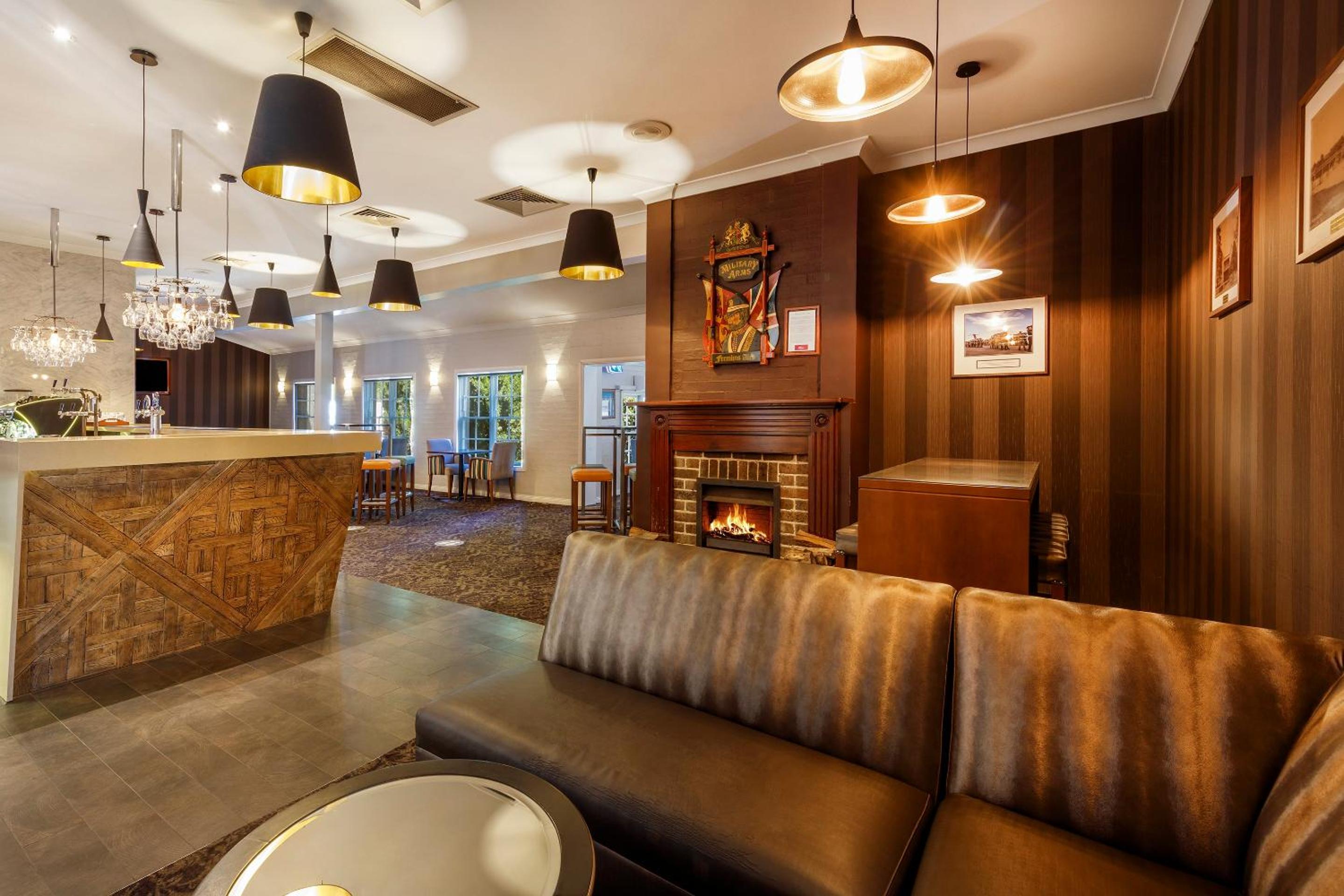 Lobby & Reception