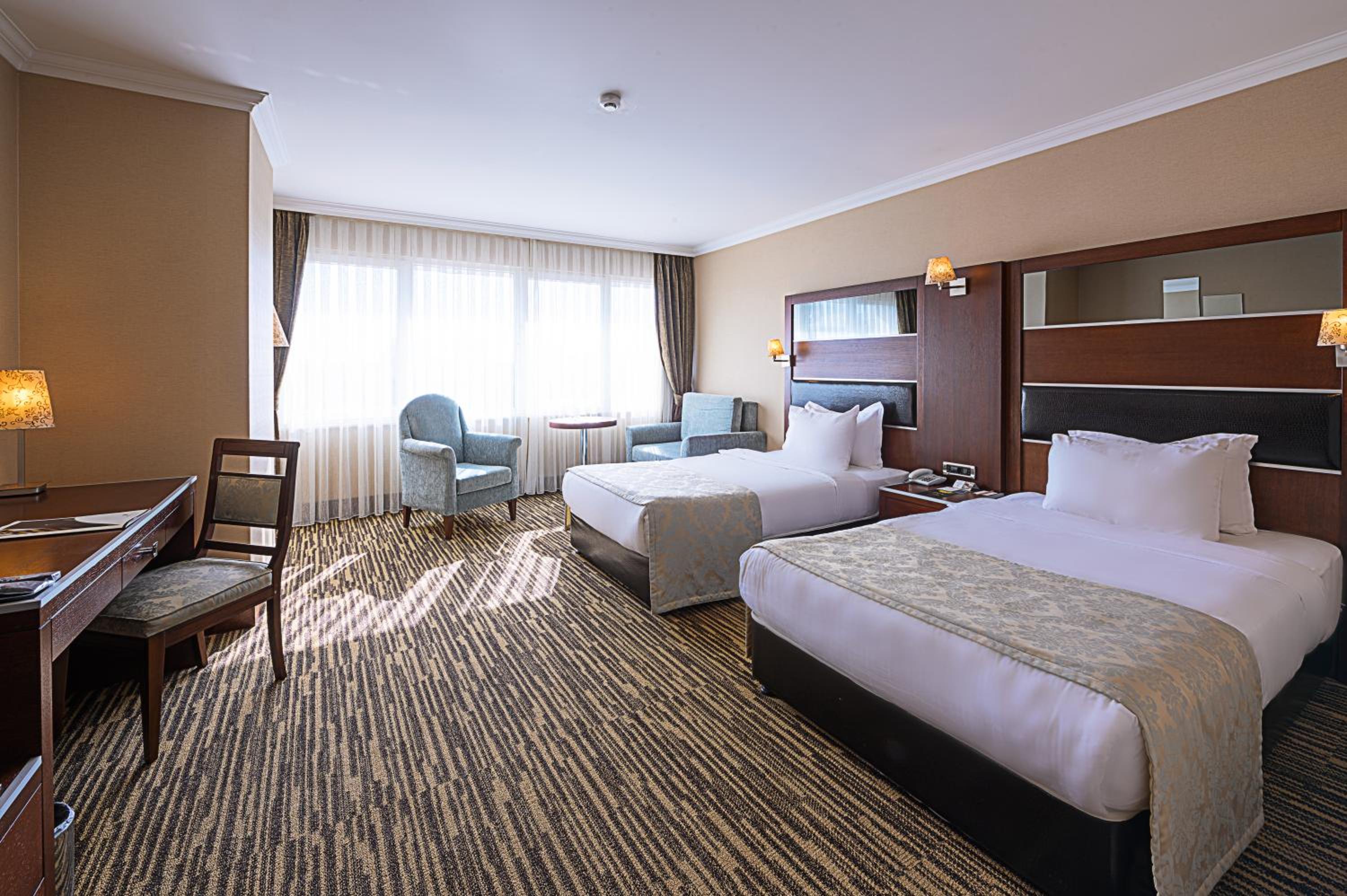 Dream Hill Business Deluxe Hotel Asia - Image 29