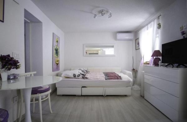 Holiday Home Lavanda view 3