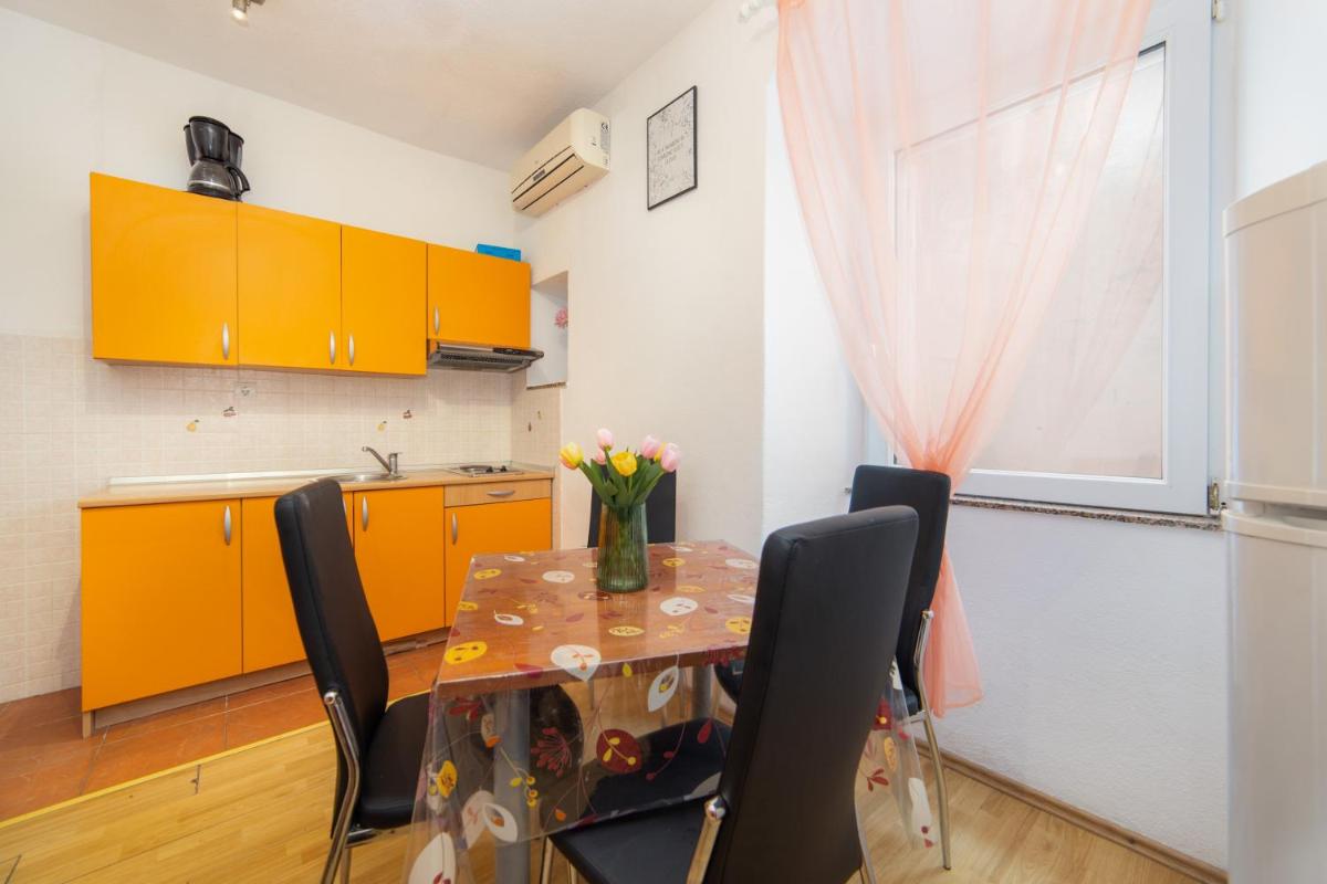 Apartment Kalalarga view 4