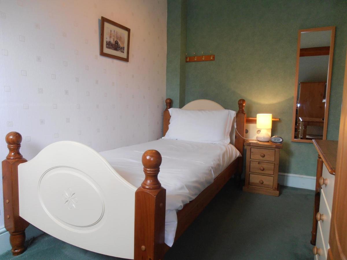 Okehampton Vacations - Meadowlea Guest House - Property Image 2