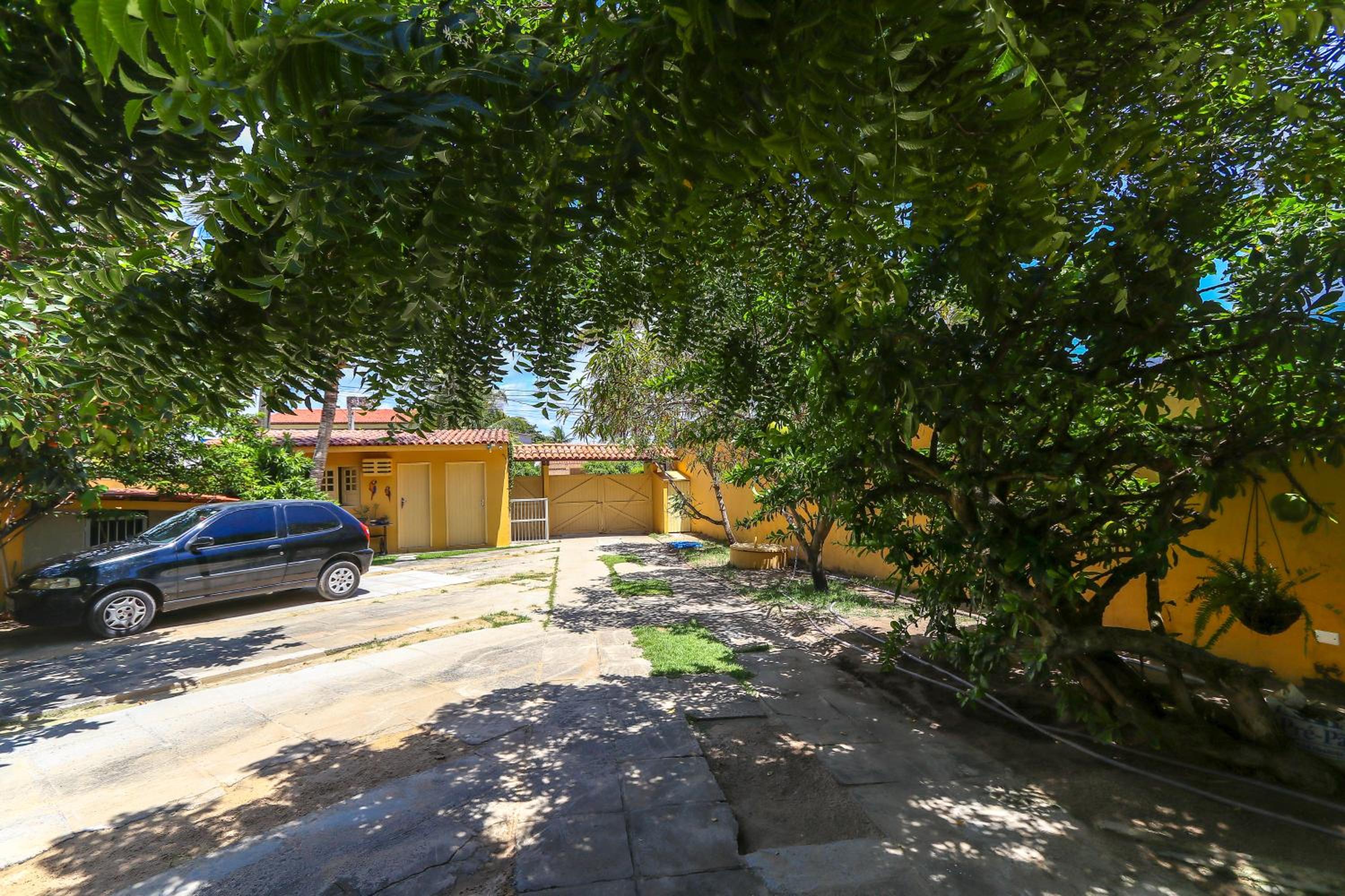 Casa a beira mar com 4 suites e muito conforto