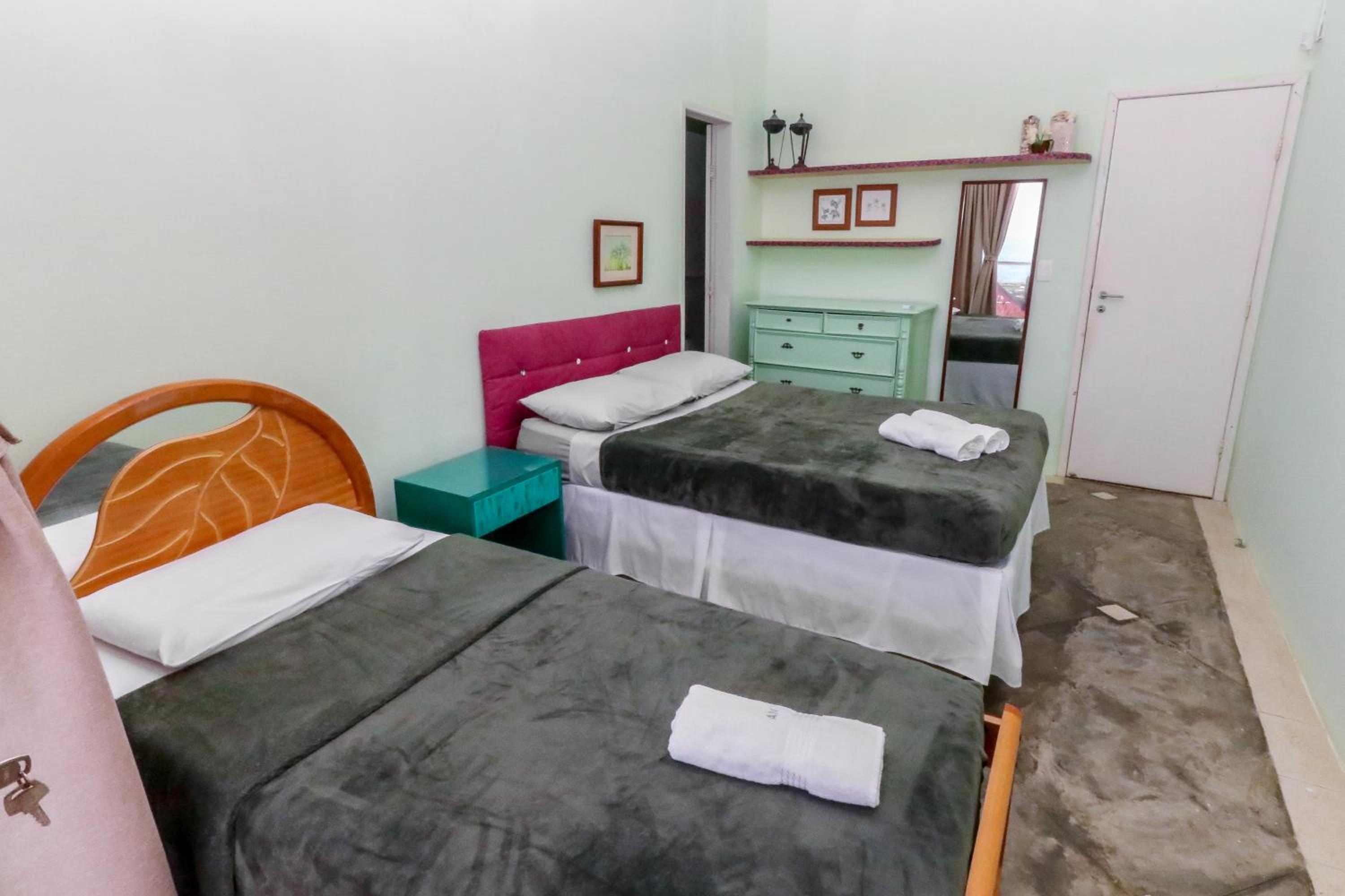 Casa a beira mar com 4 suites e muito conforto