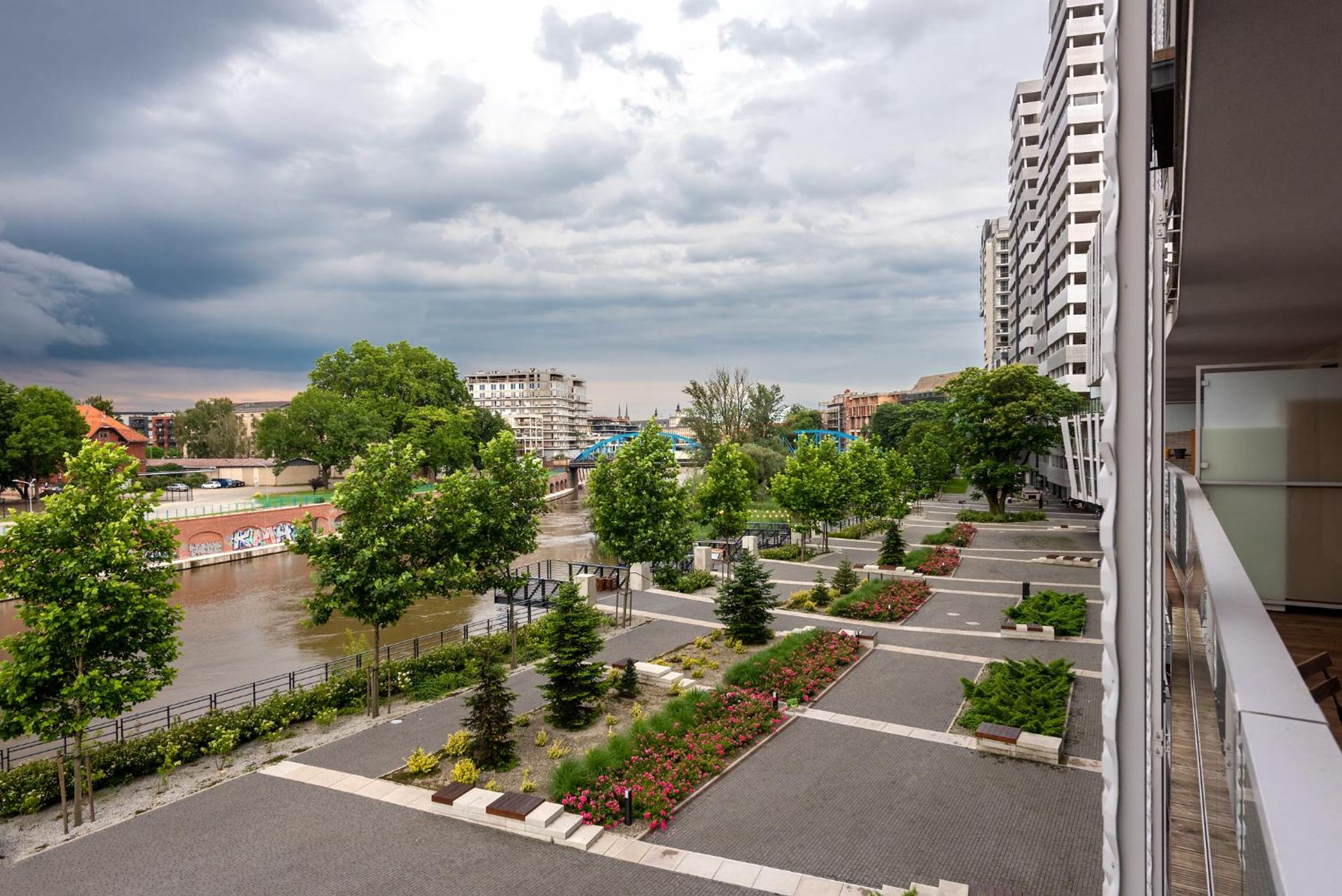 apartamenty-wroc Atal Towers view 2