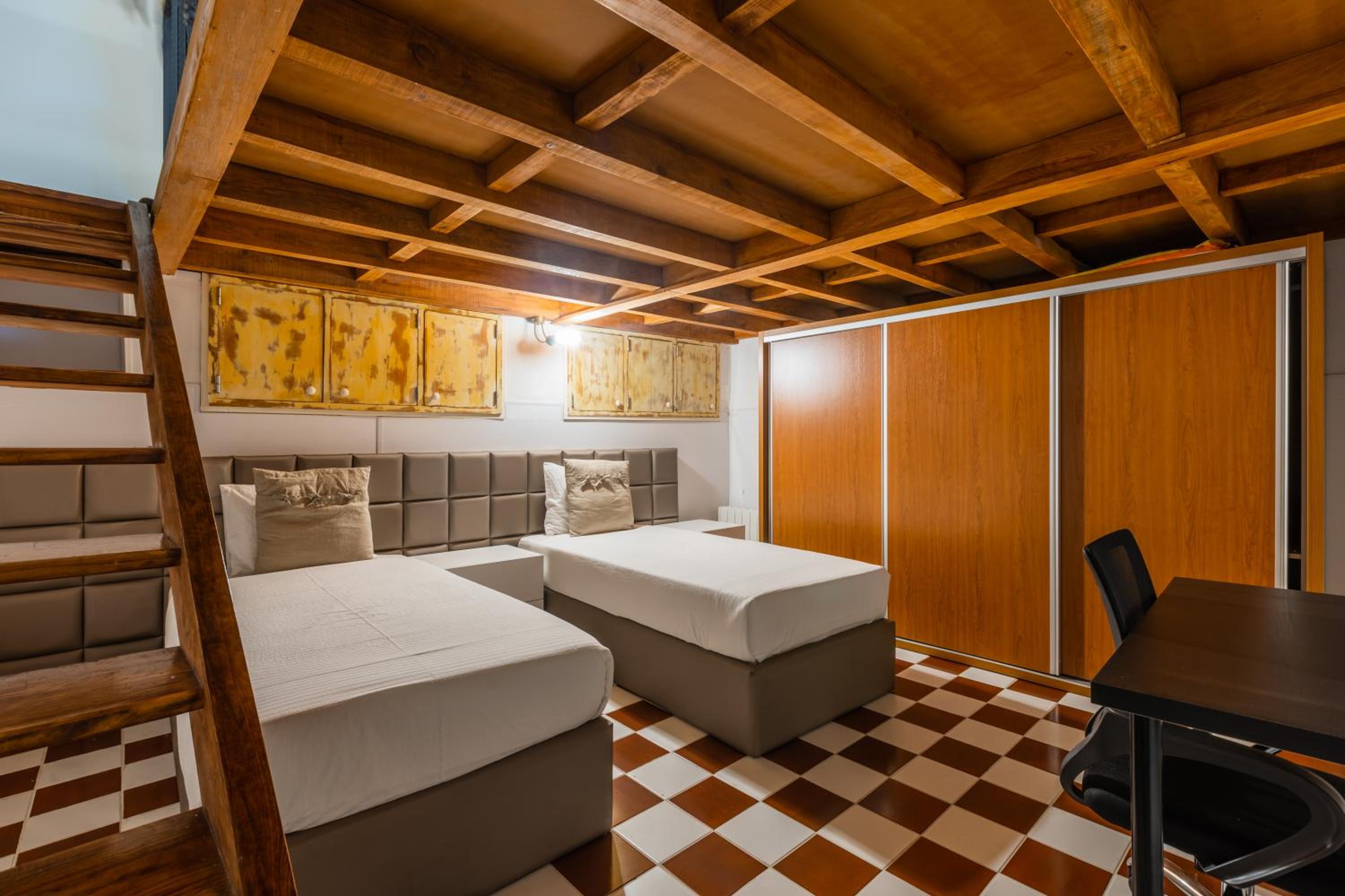 hotel room