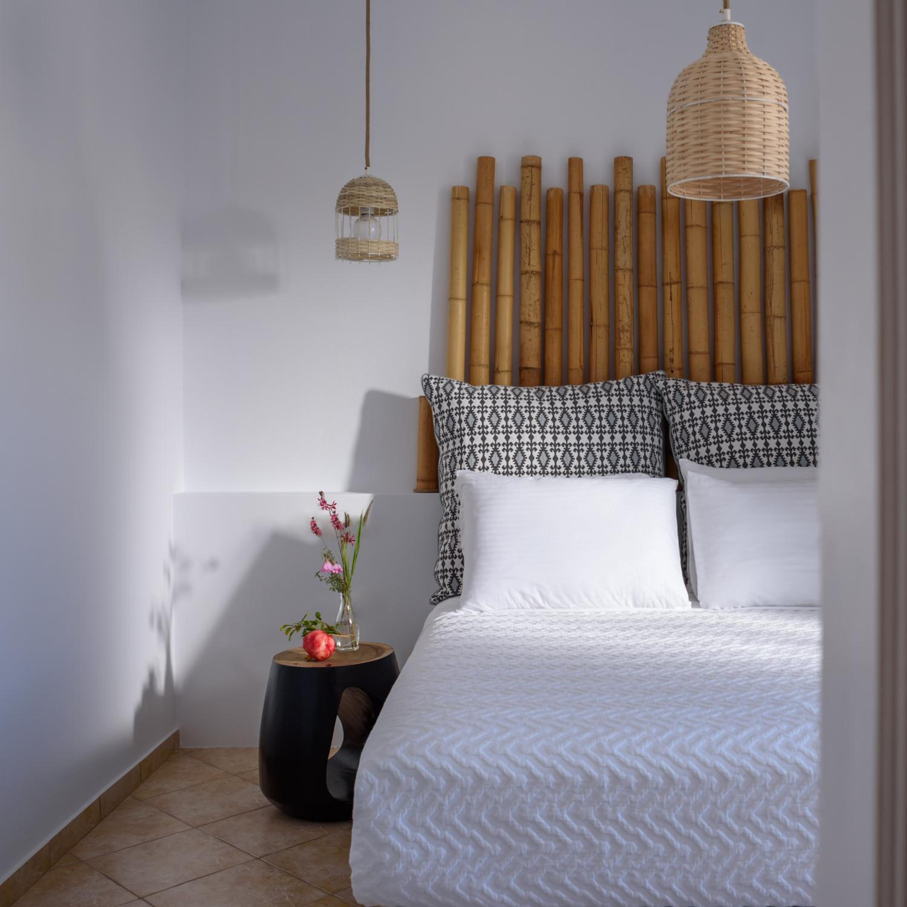 Mirabeli Apartments & Suites