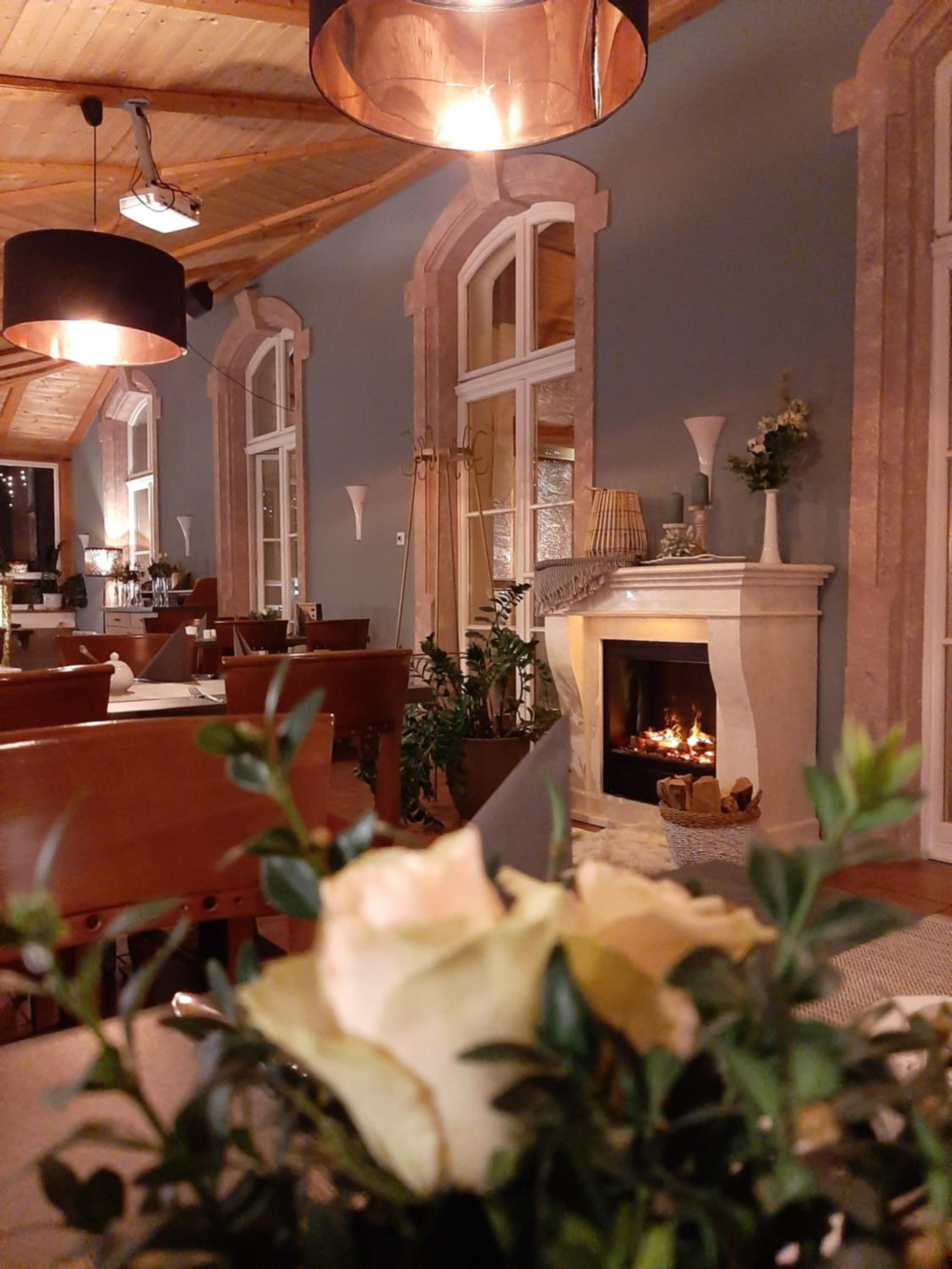 Restaurant & Hotel Zur Falkenhöhe