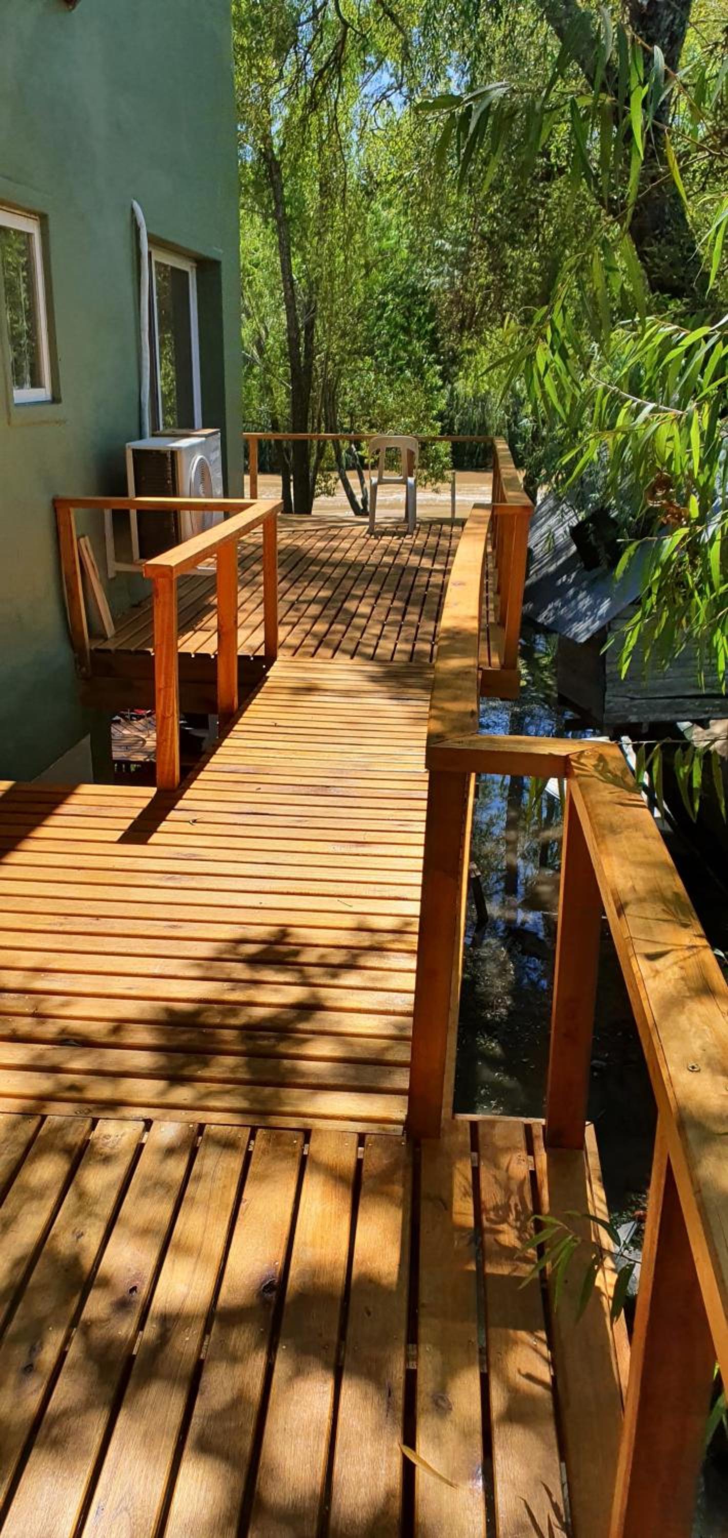 AMANU Casa Unica en el delta de Tigre a solo 5' para 30 personas