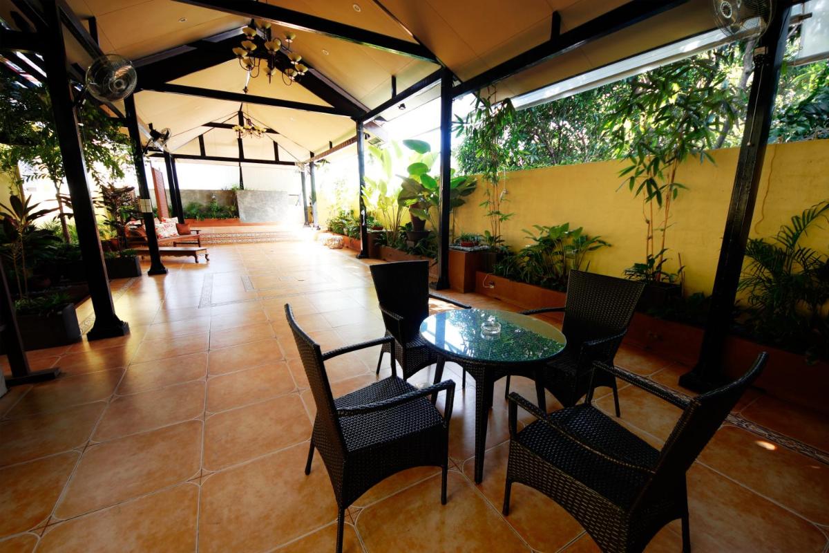 outdoor BBQ area