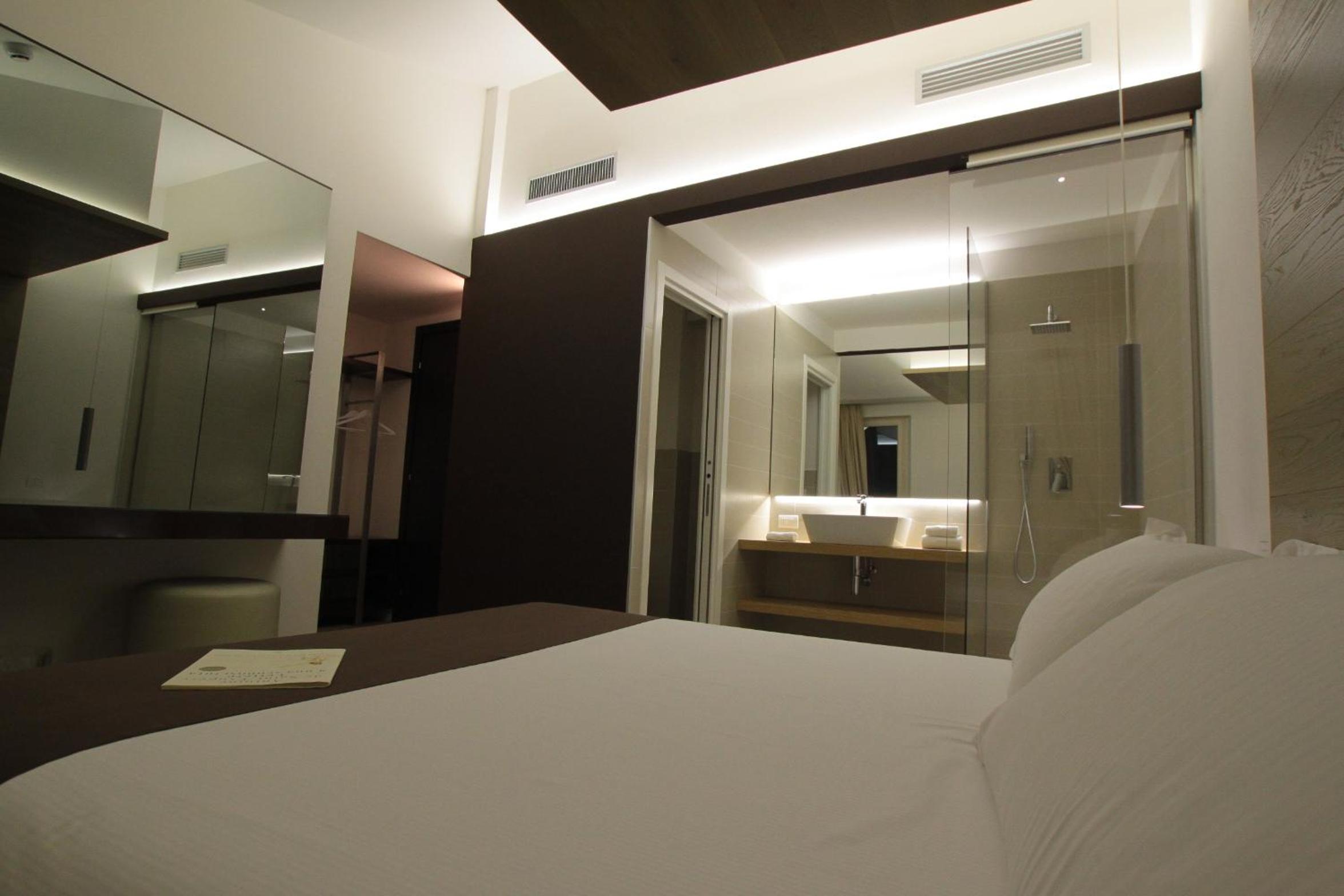 Borgoleoni 18 - Room and Breakfast
