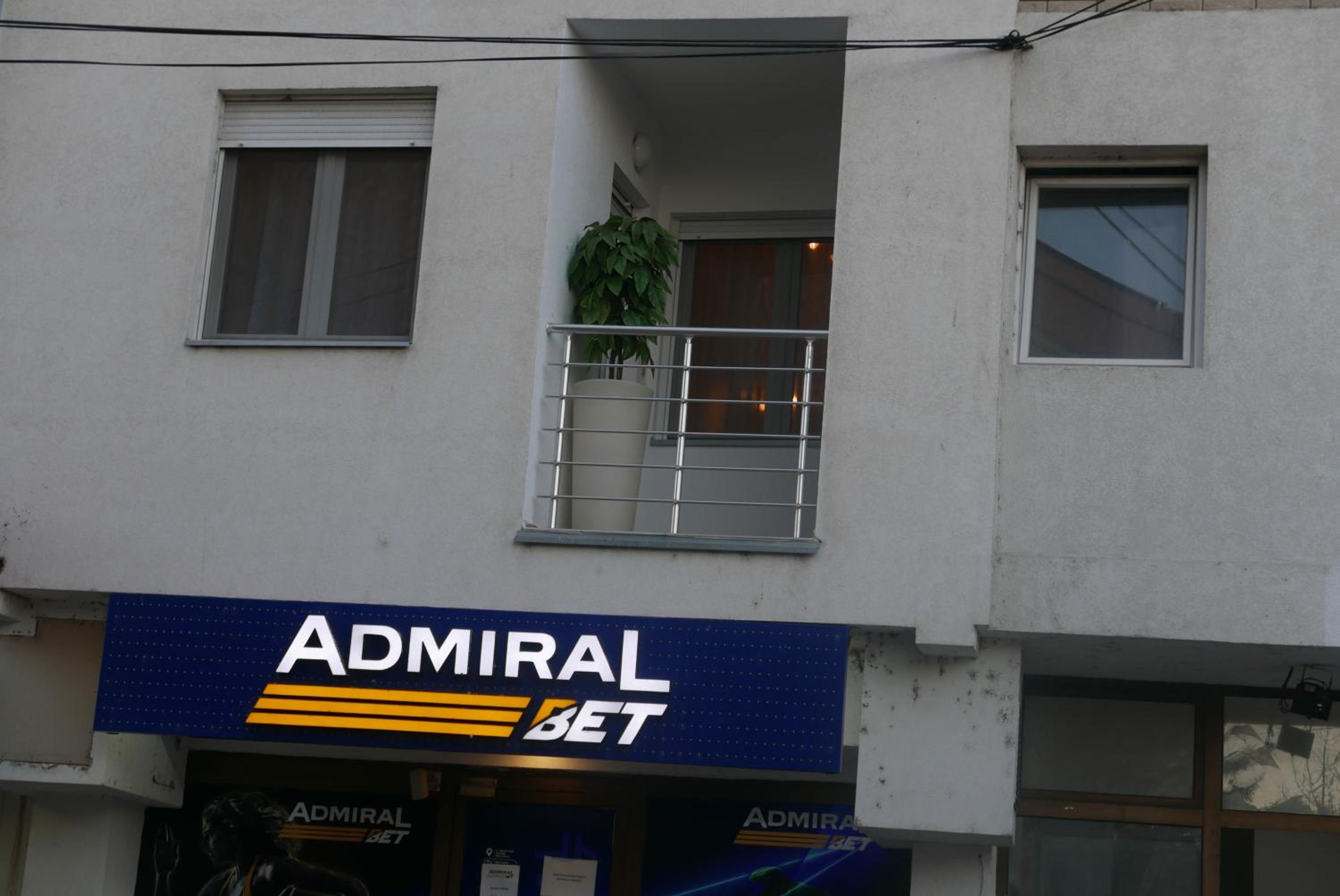 Lux Apartman D&N view 4