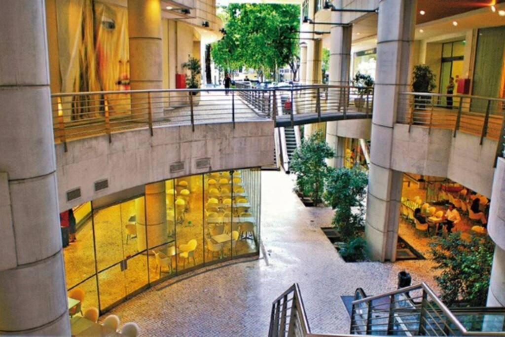 Av. da Liberdade comfortable apt with balcony view 4