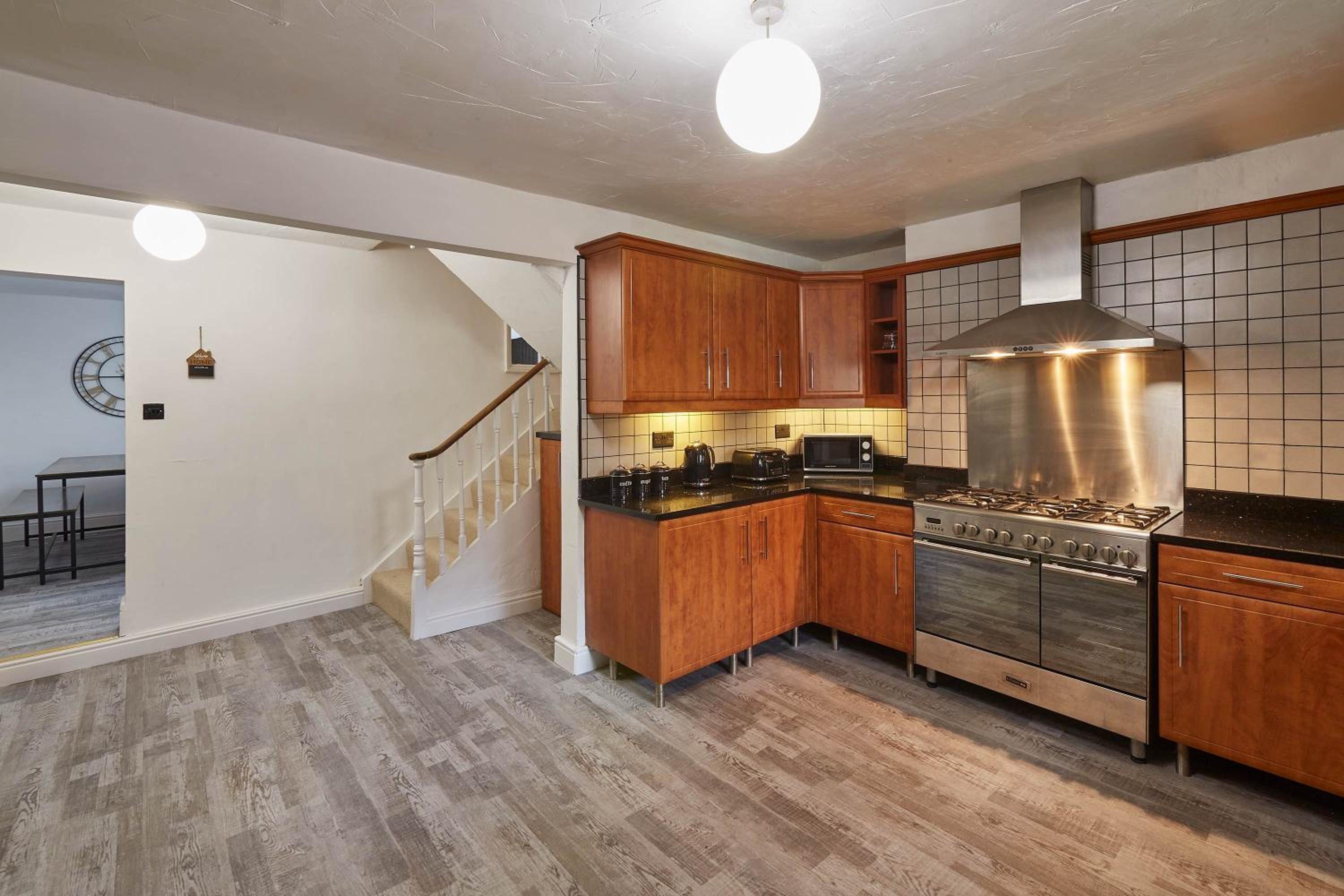Host & Stay - The Alby view 4