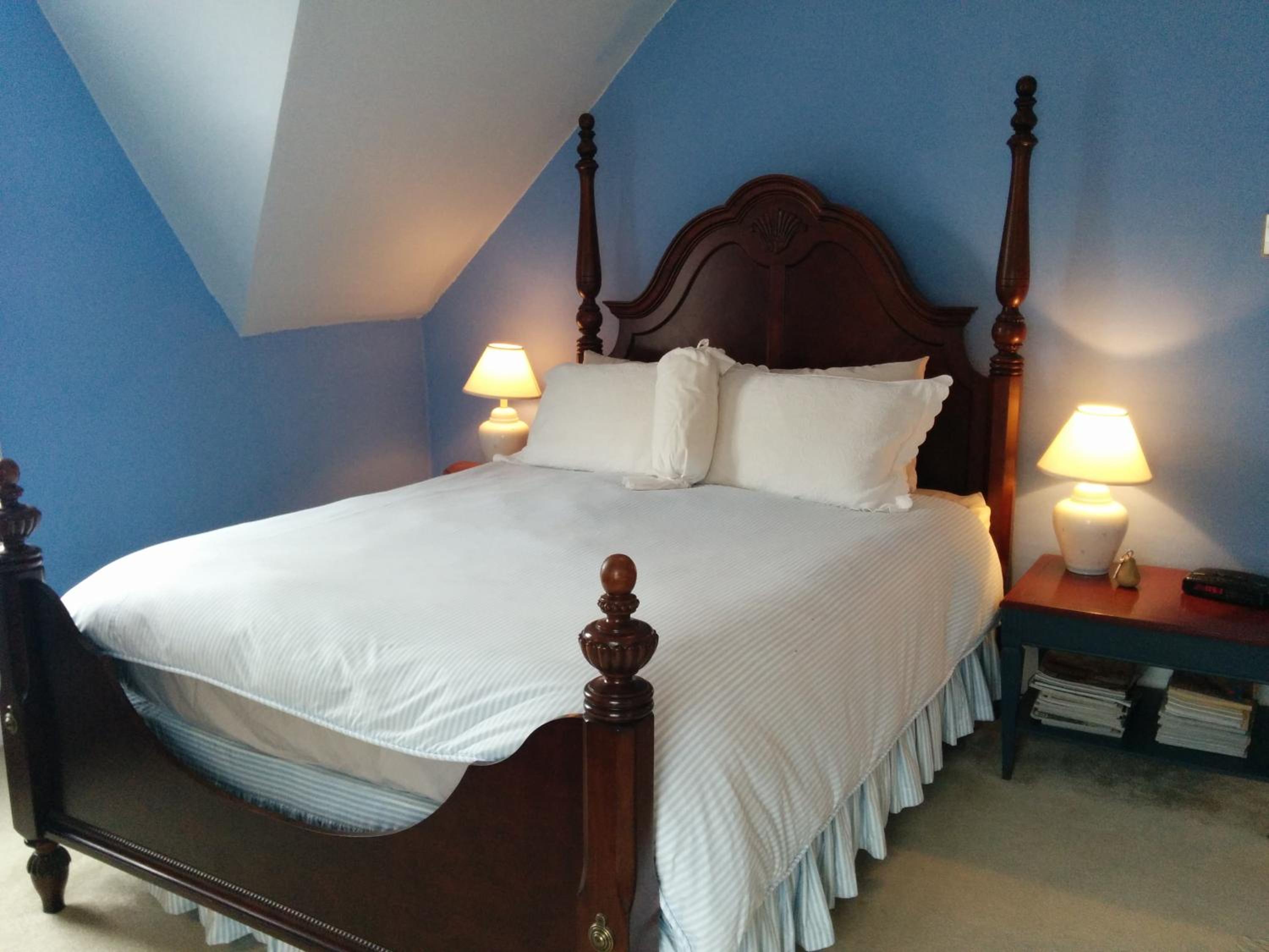 Fairmont House Bed & Breakfast - Image 3