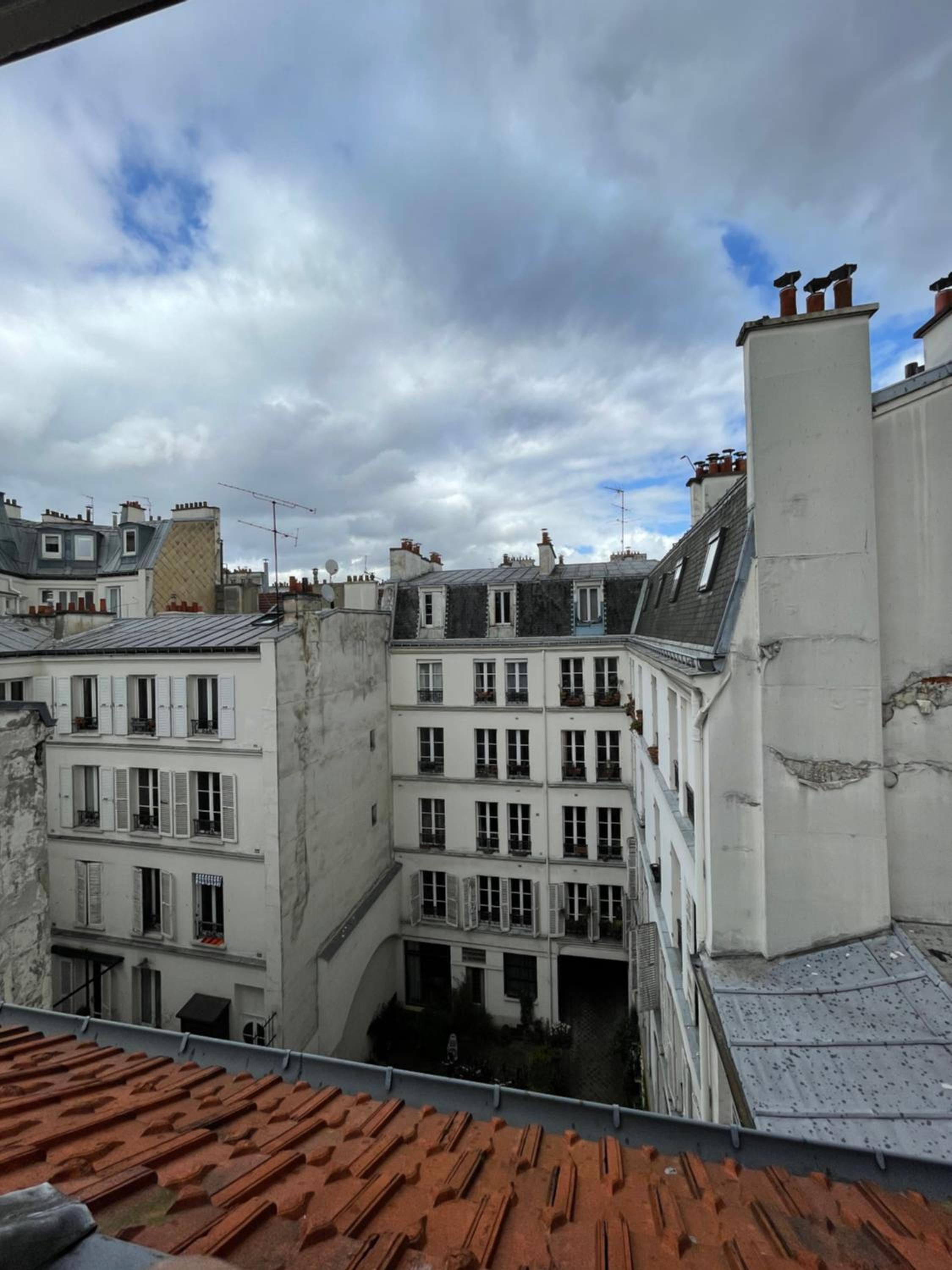 Canal Saint Martin apartments