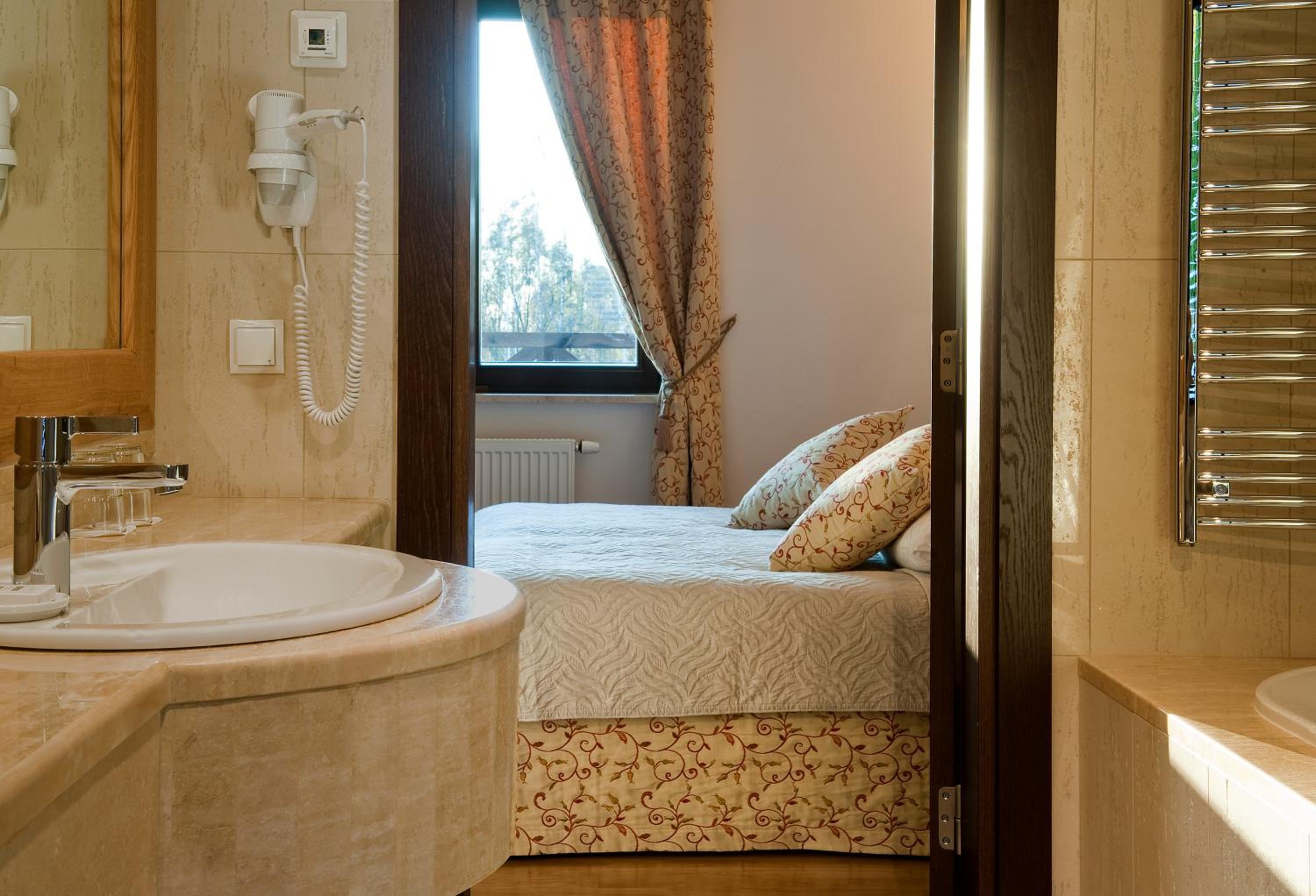 Hotel SPA Dr Irena Eris Wzgórza Dylewskie - Siedliska