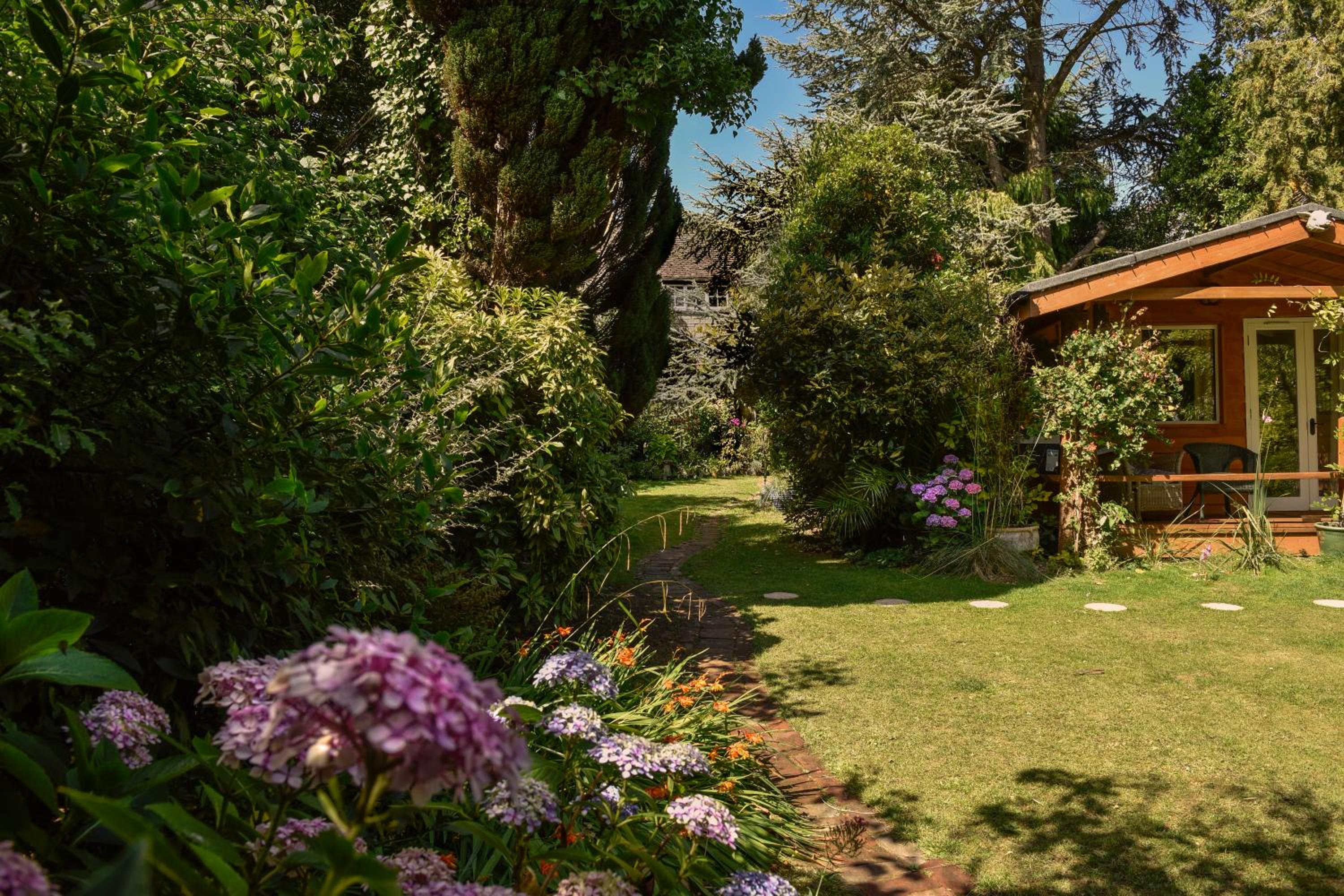 Ward Avenue B&B