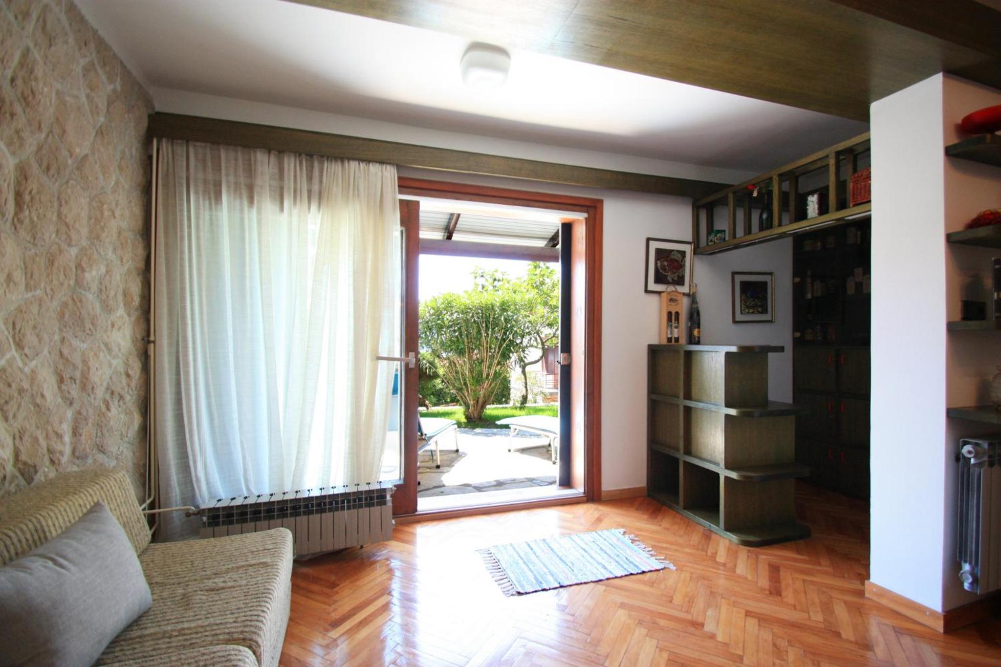 Aurelia view 3