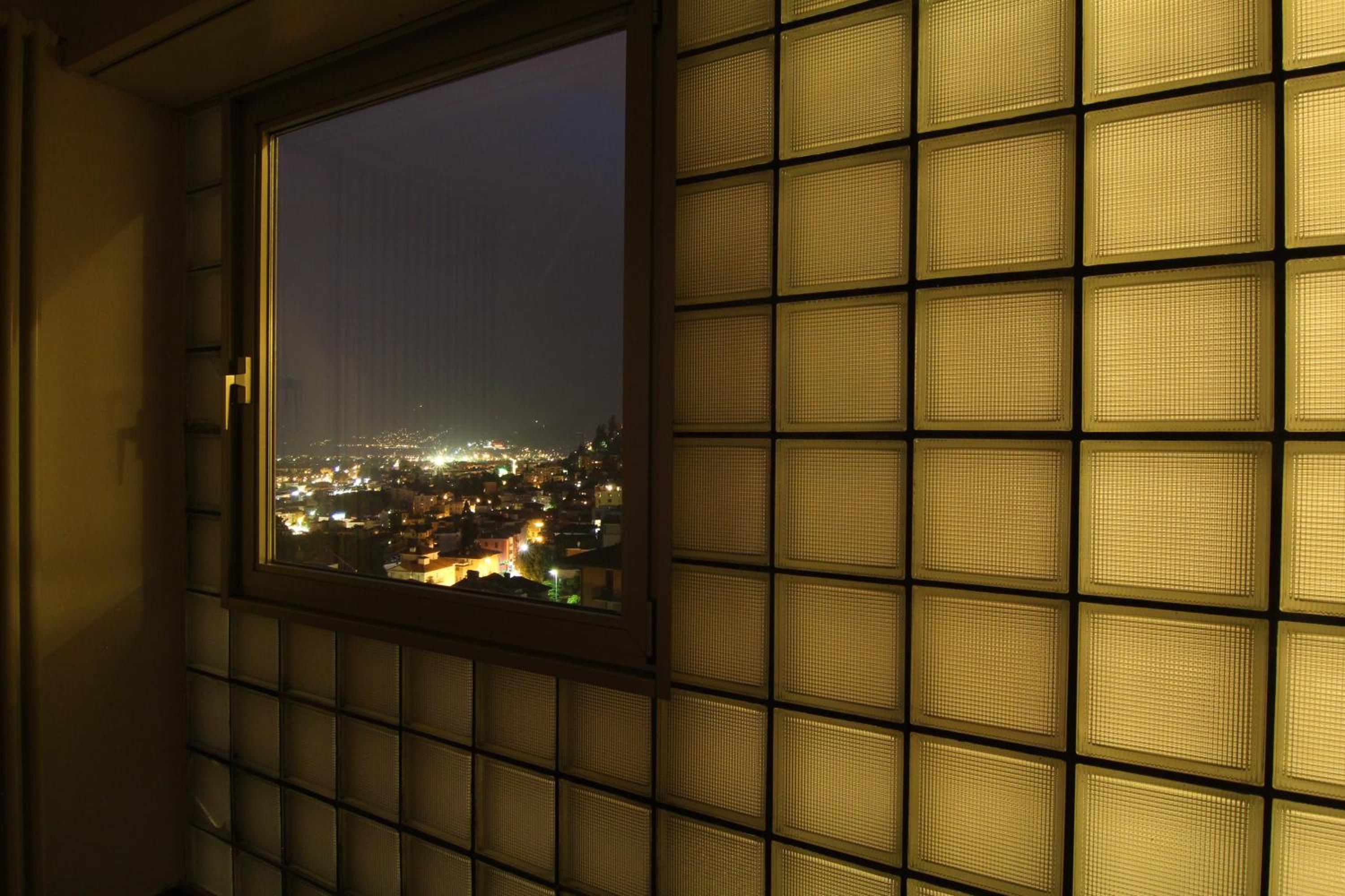 Lichtdurchflutete Ferienwohnung mit Panorama-Sicht und Schwimmbad/Sauna view 4
