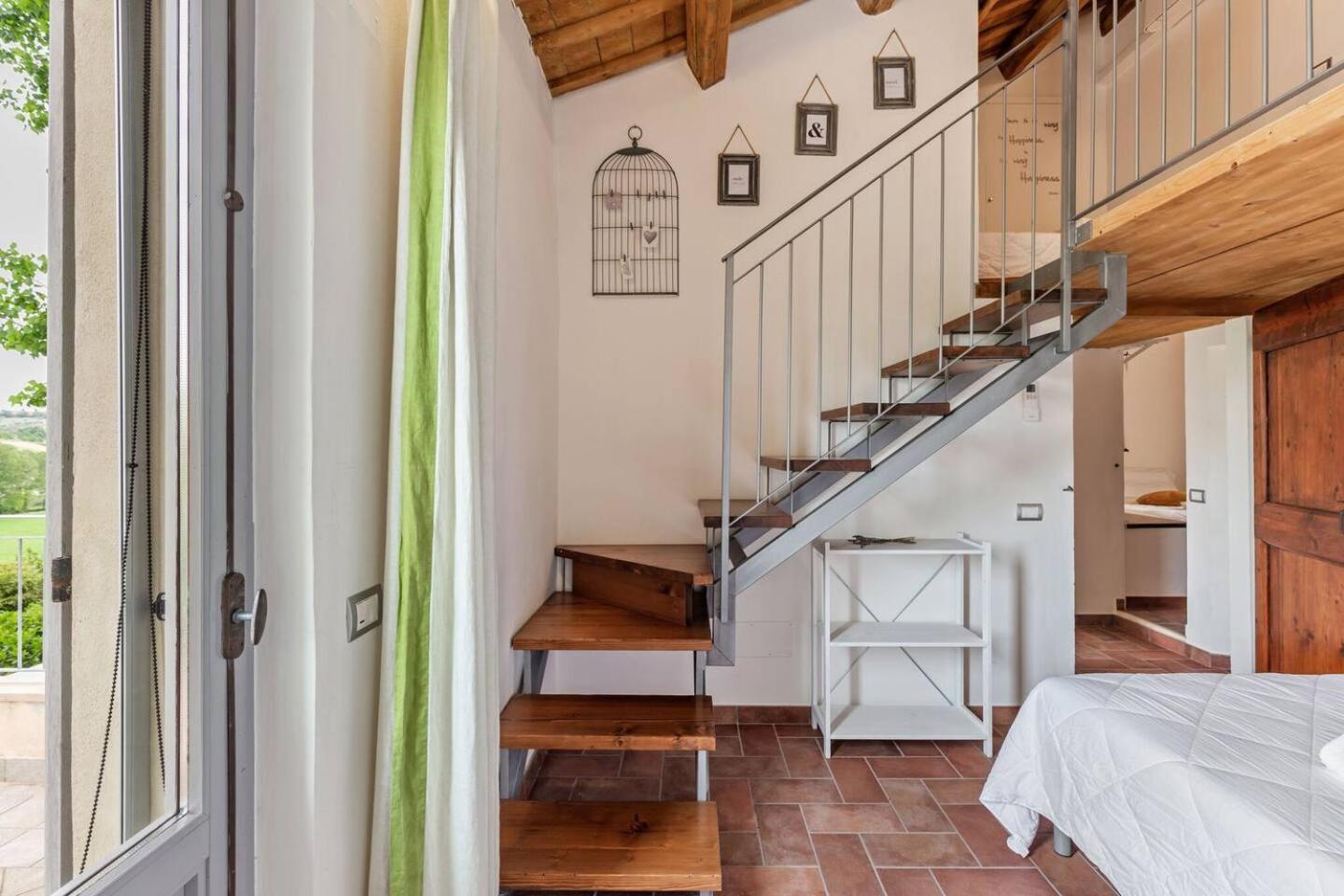 Grande villa storica per vacanze con giardino privato e piscina - Property Image 42