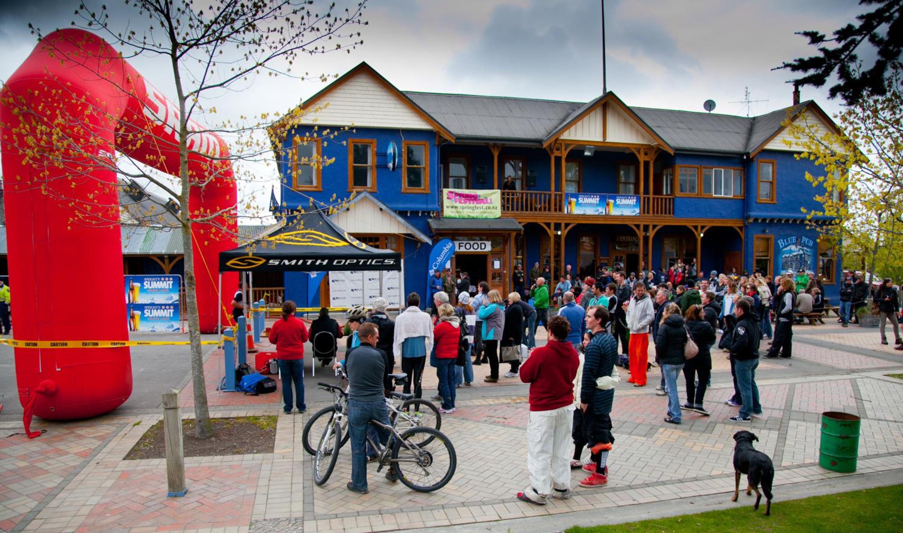 The Blue Pub