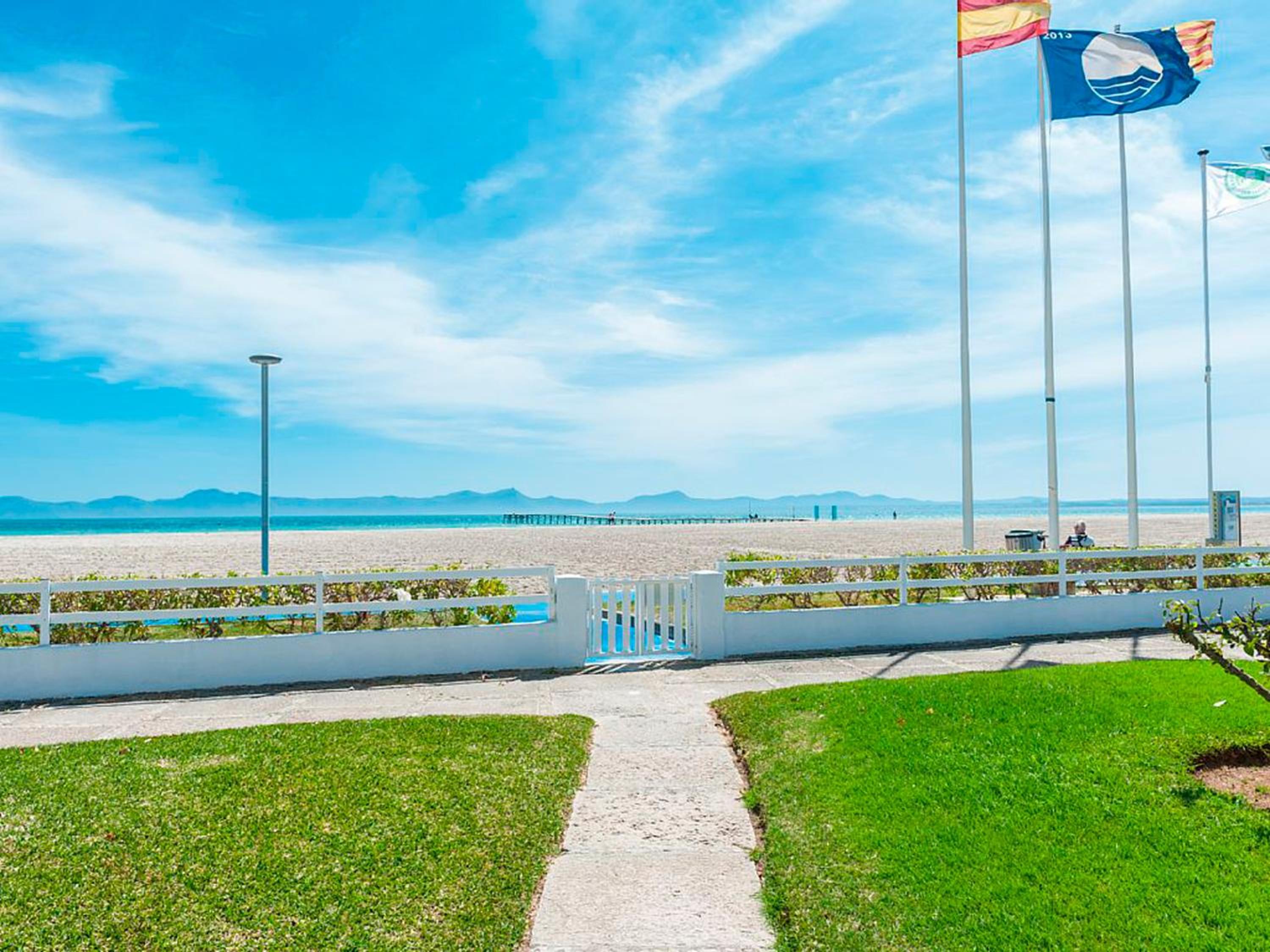 Apartment Oiza Sand Castle 24 at Alcudia Beach, WIFI and aircon view 4