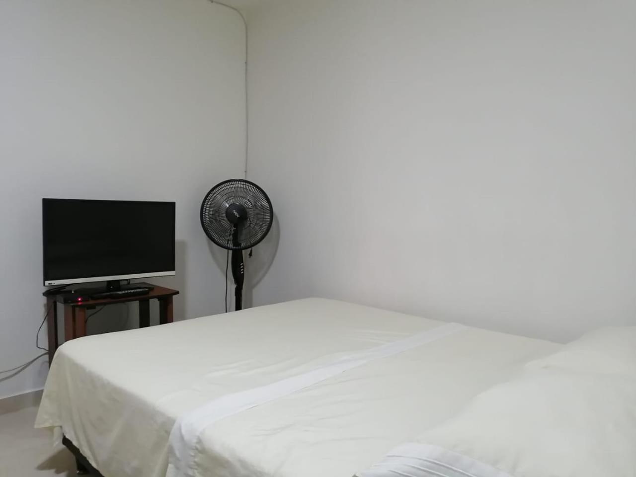 Apartamento completo medellin view 5