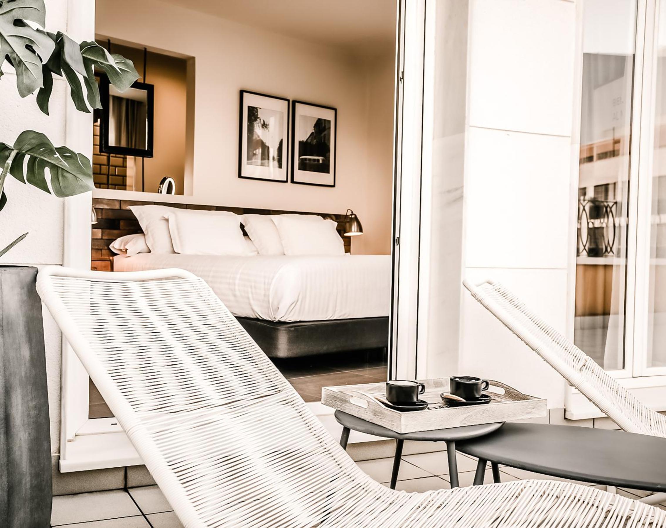 hotel room