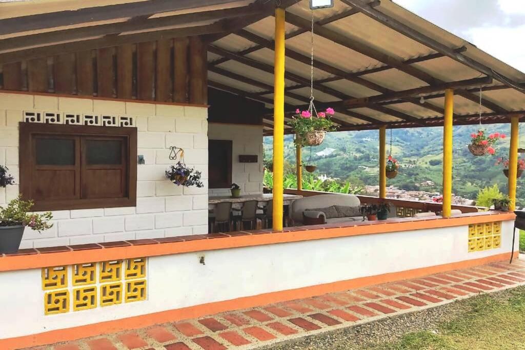 Finca La Antigua. finca tradicional Cafetera