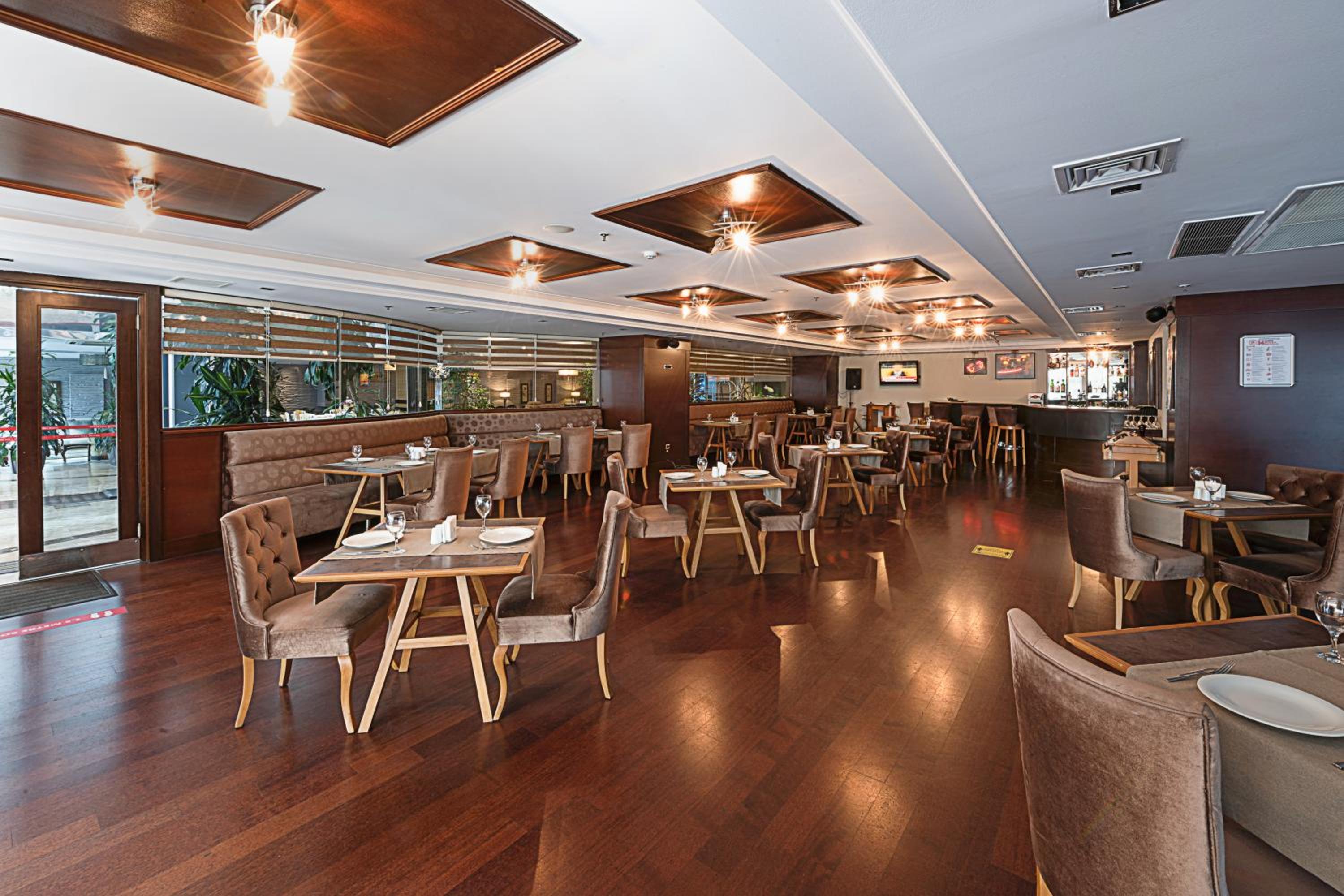 Dream Hill Business Deluxe Hotel Asia - Image 45