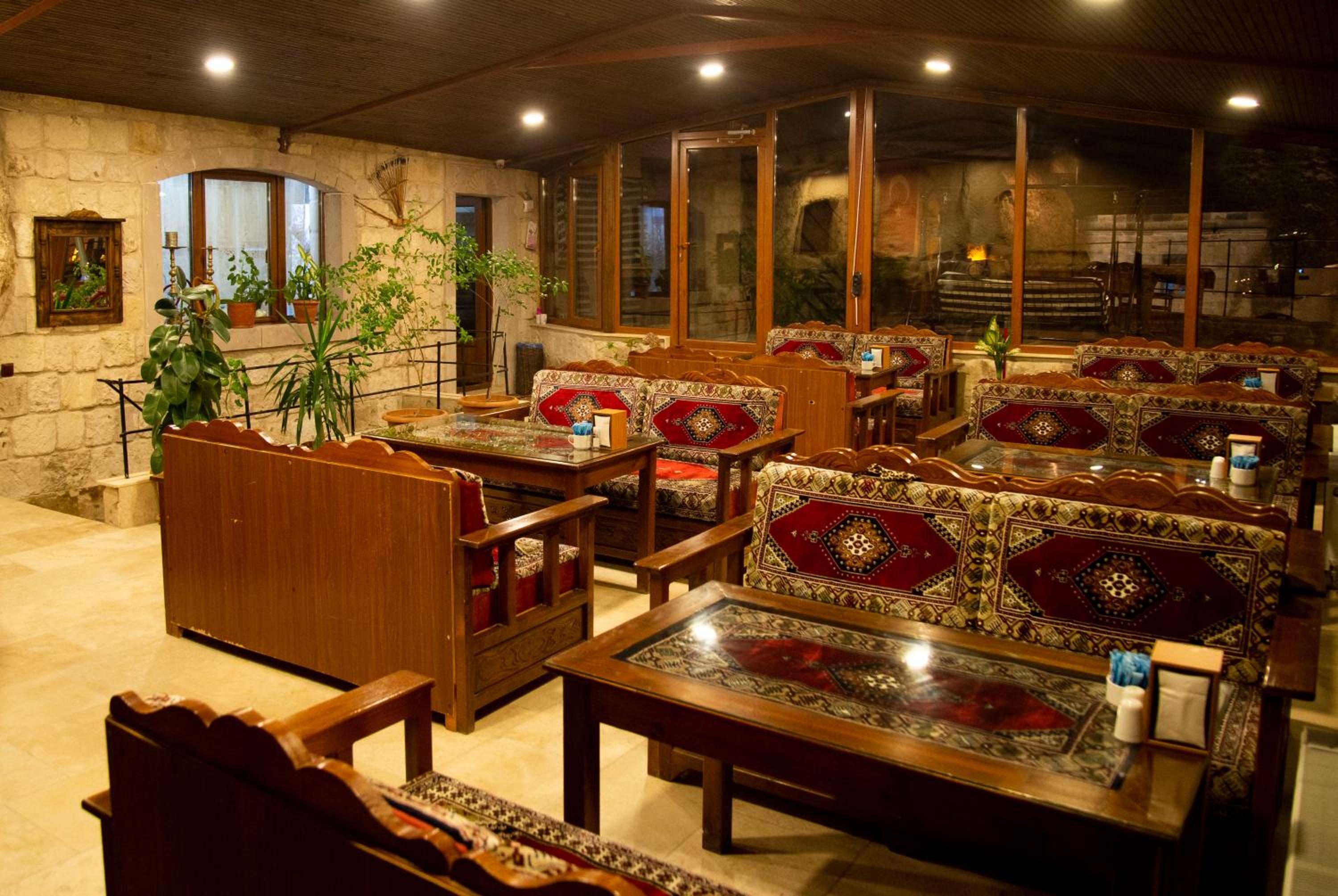 Zeus Cave Suites - Image 96