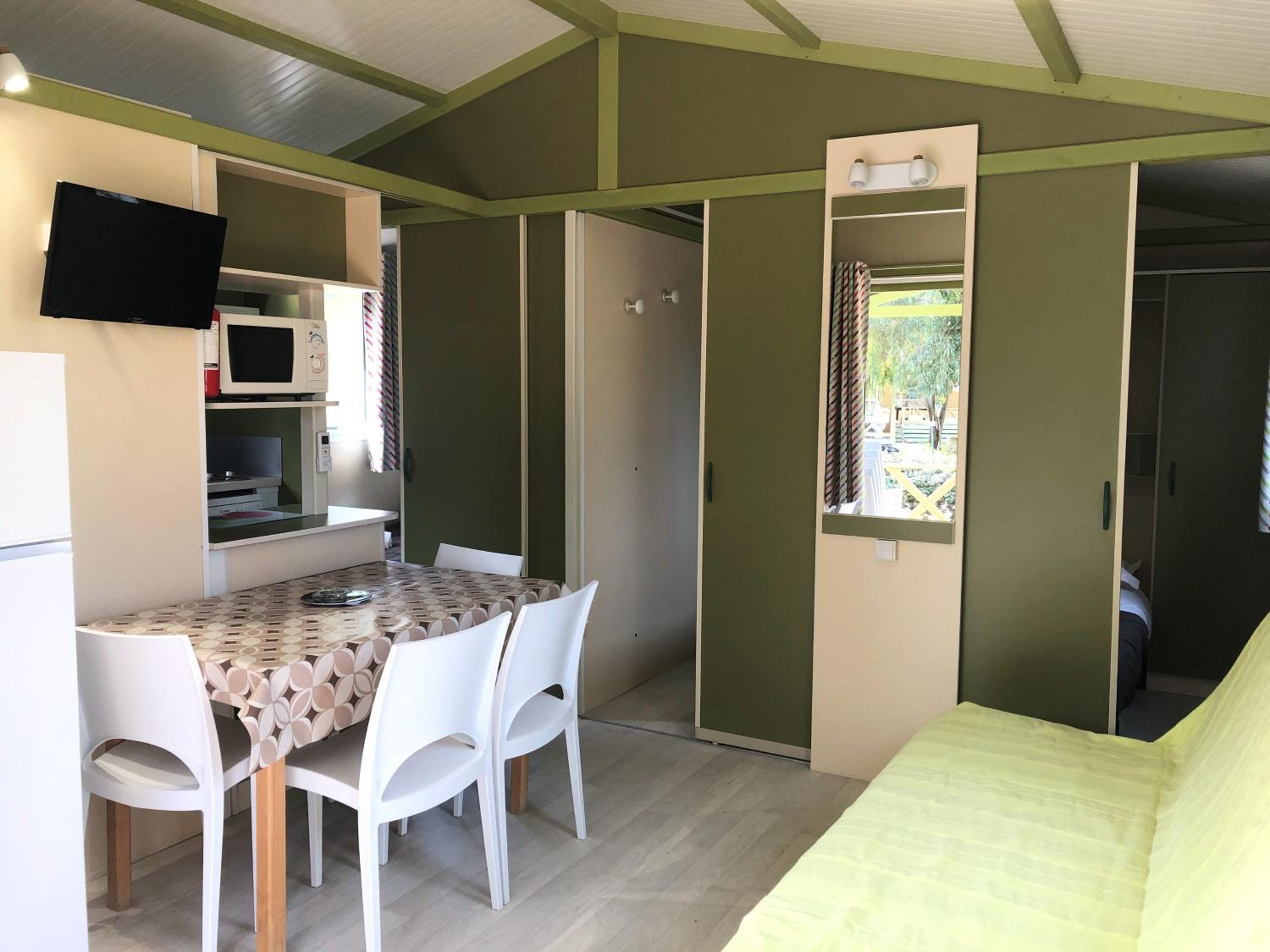 Camping La Pinède