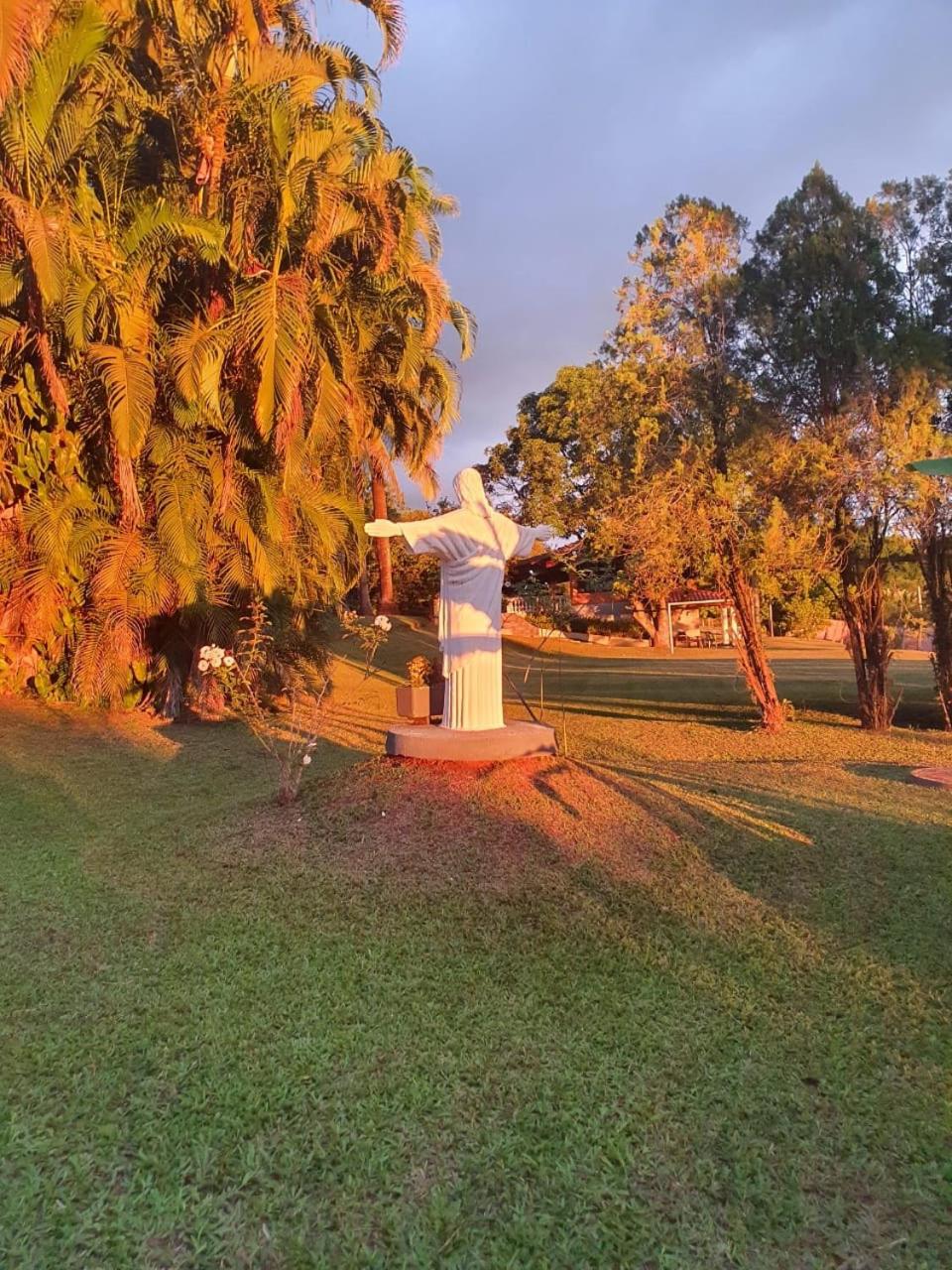 Linda Chácara - Águas de São Pedro - Próximo ao Parque Thermas