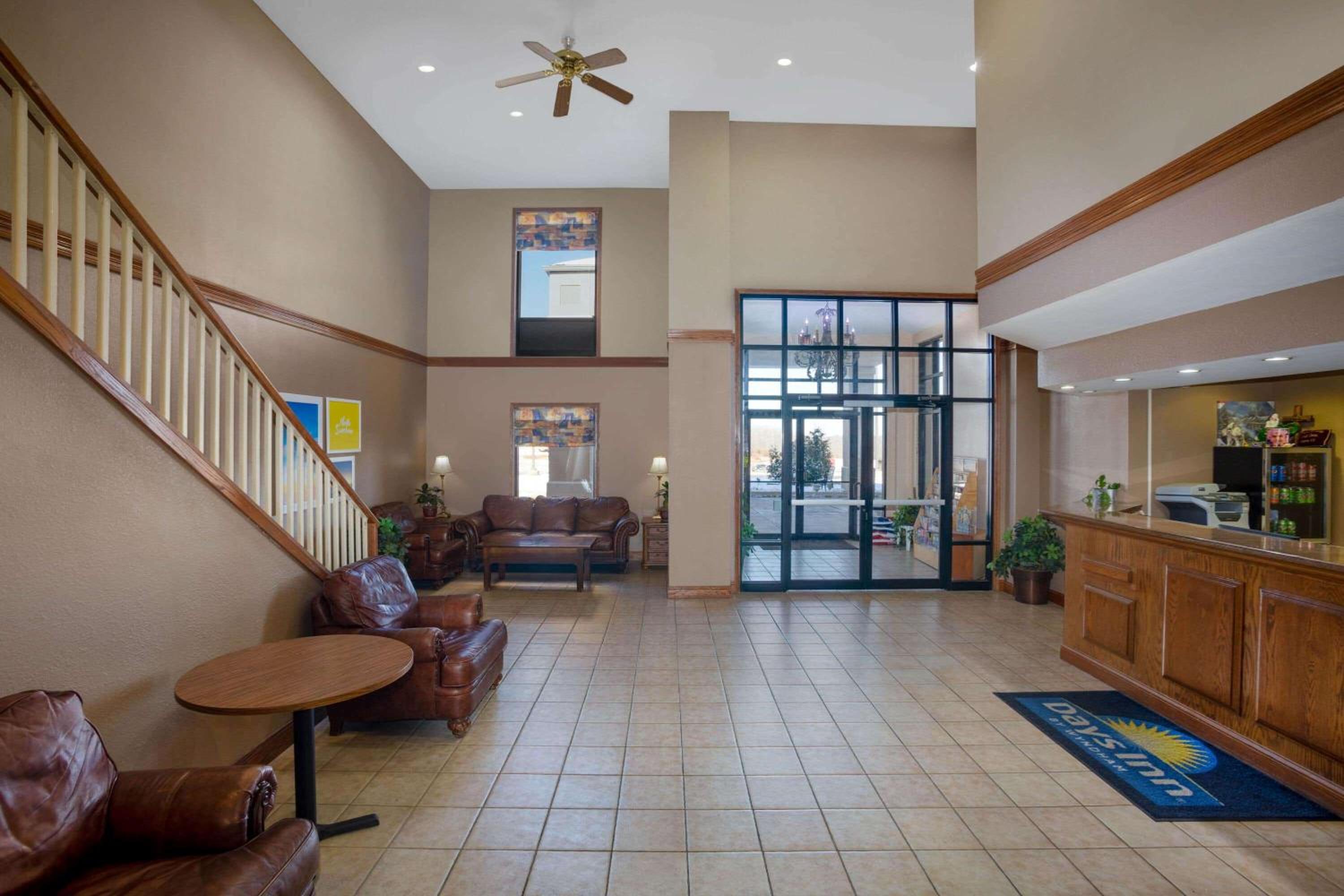 Days Inn & Suites by Wyndham Cuba view 5