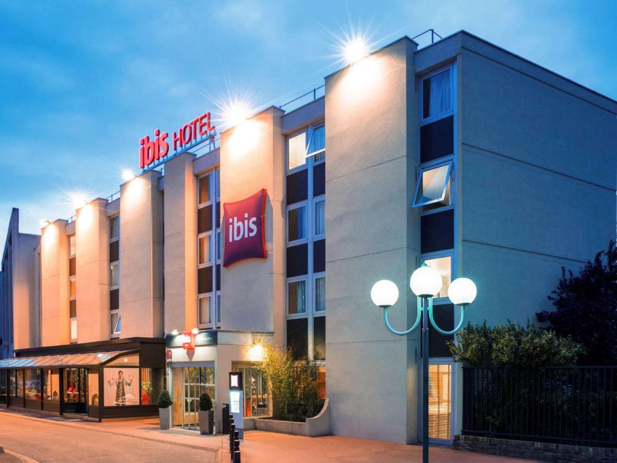 hotel building