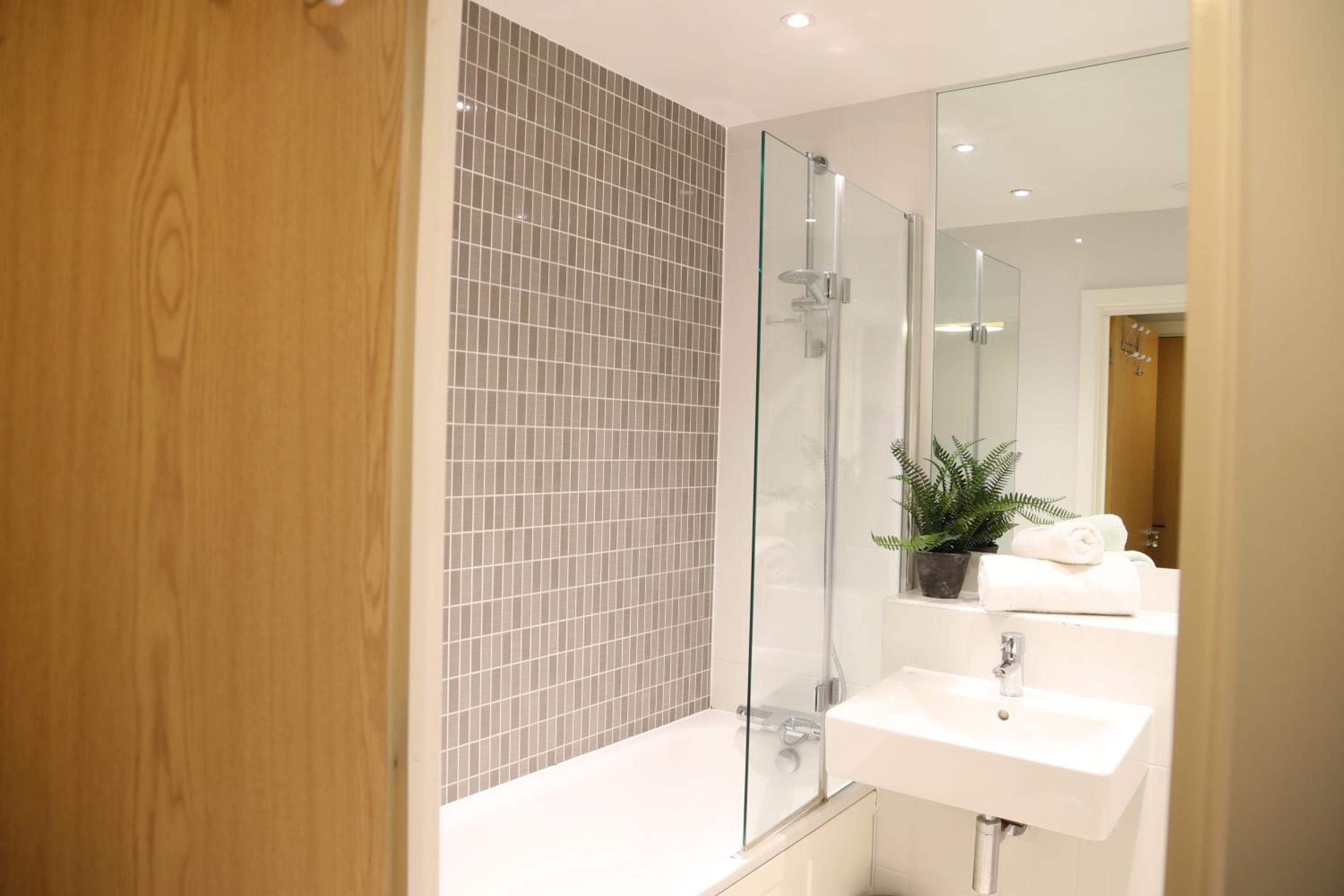 Letting Serviced Apartments - Central St Albans view 3