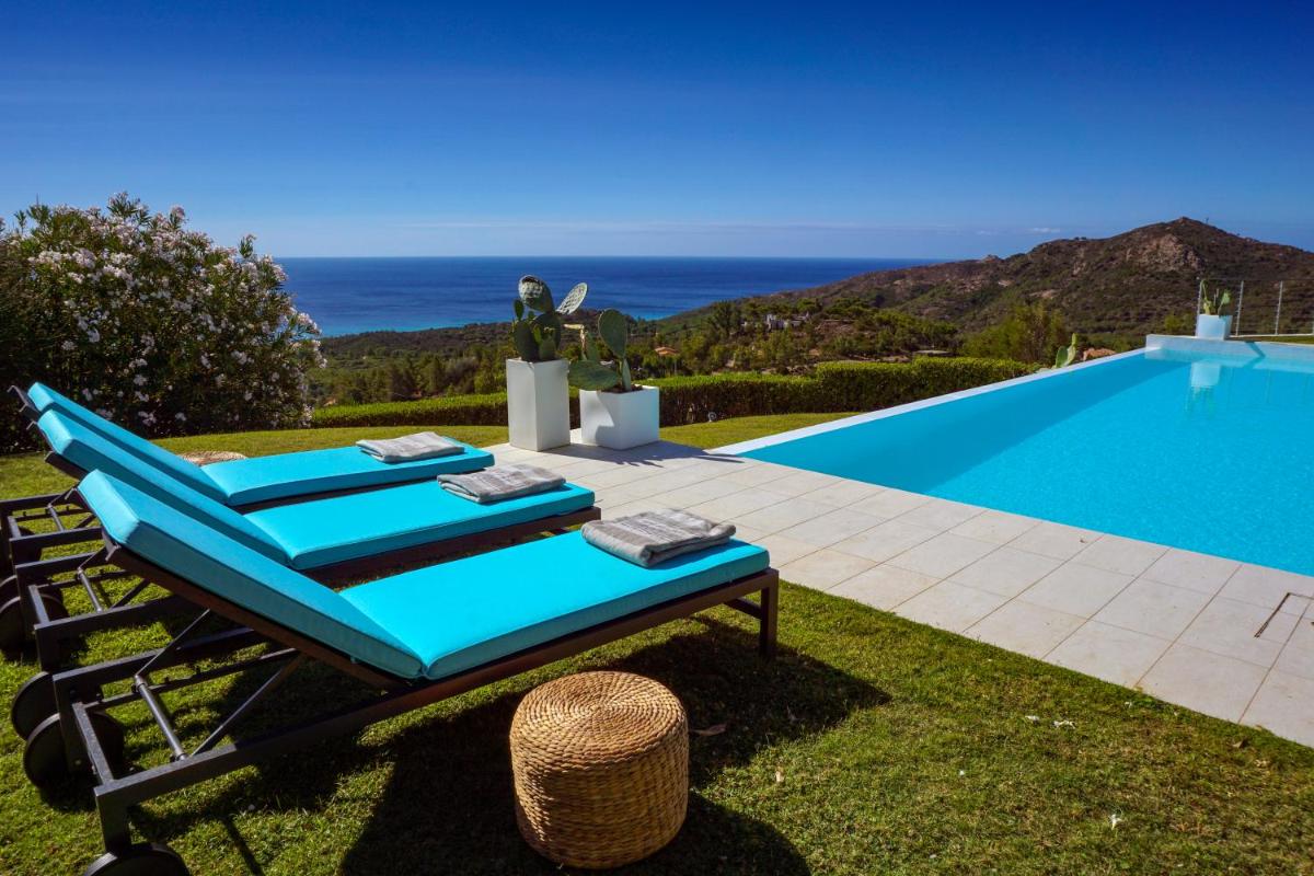 Villa Marita Luxury Sea View Chia photo 4