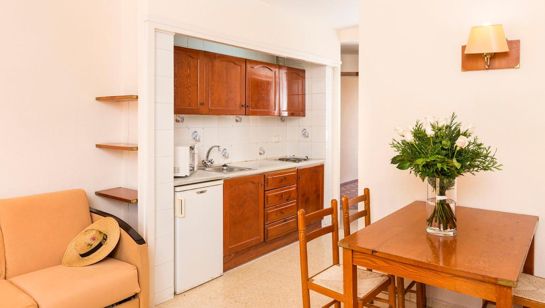 Apartamentos Guitart — photo 14