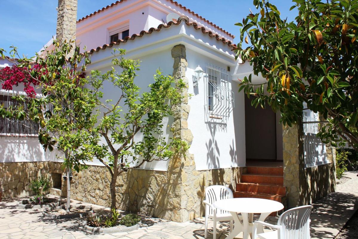 Riumar "La Tierra Feliz", 350m to beach, private pool, On-Site-Service, dog beach photo 3