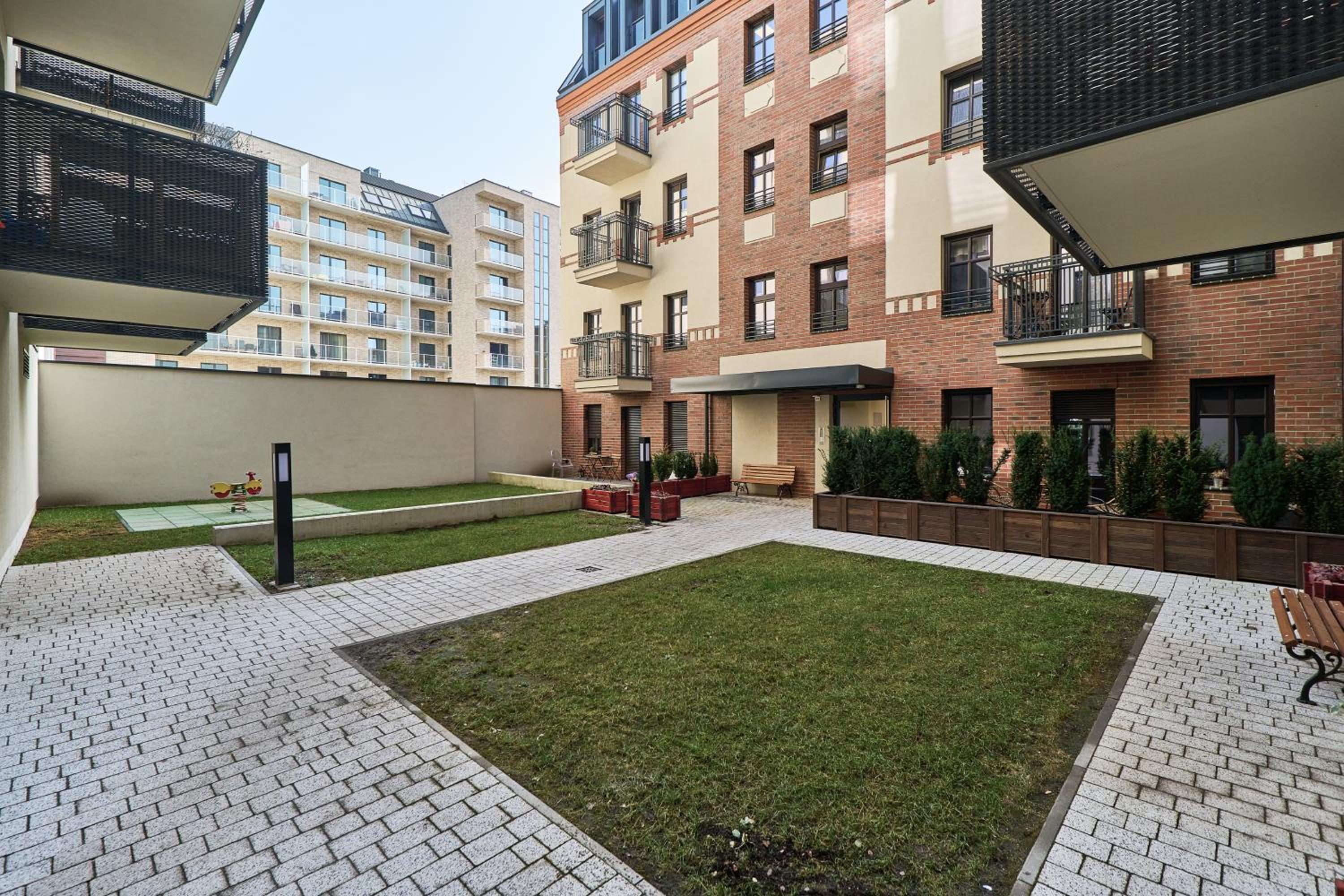 Under the WrocLove Sky by Renters view 4