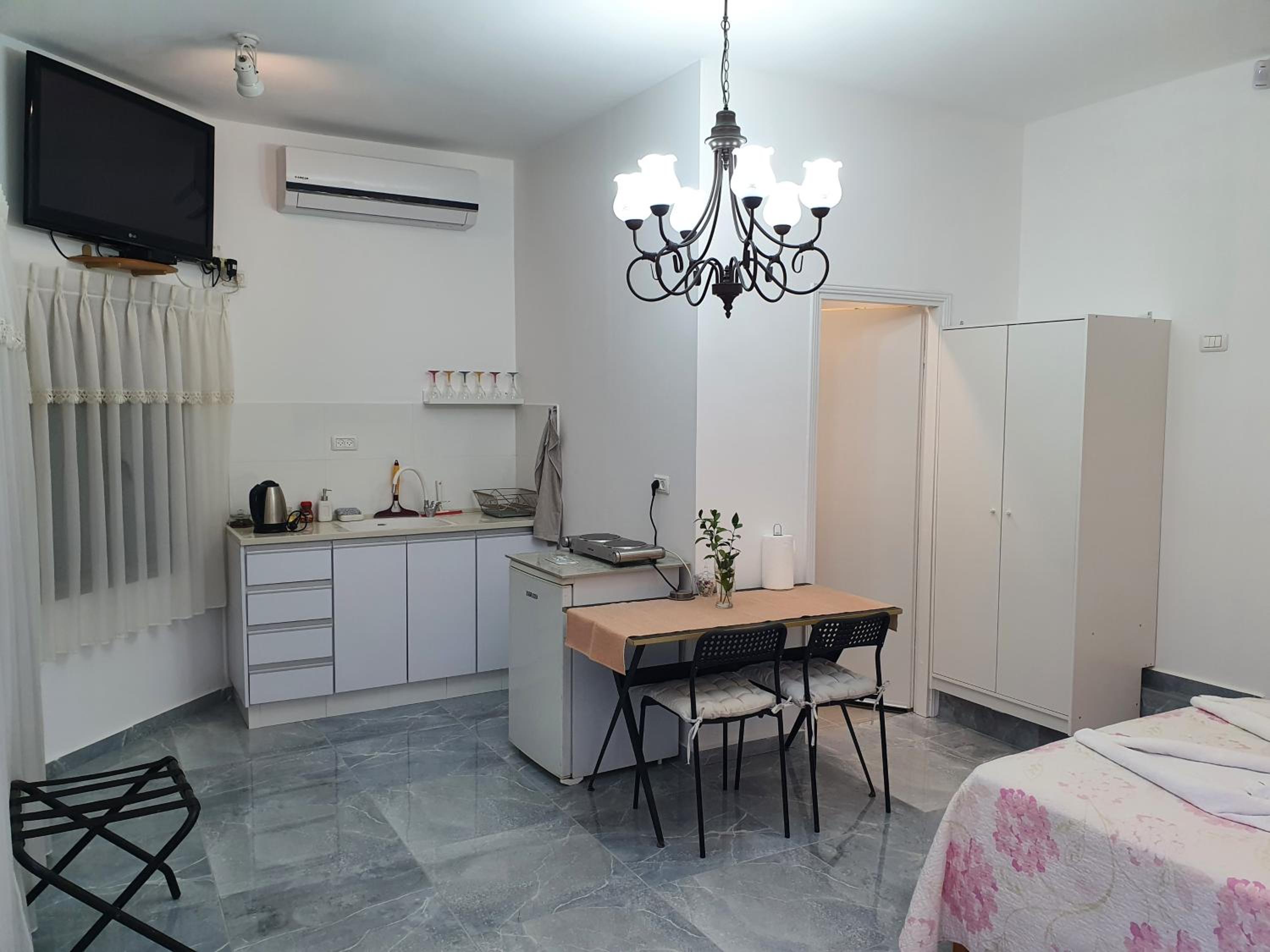 Carmela Studio view 3
