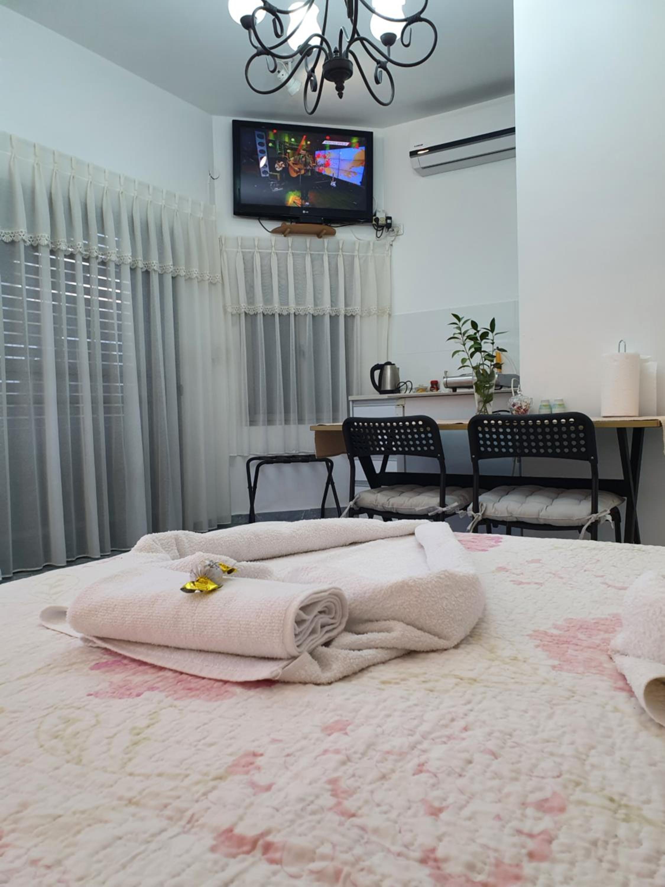 Carmela Studio view 4