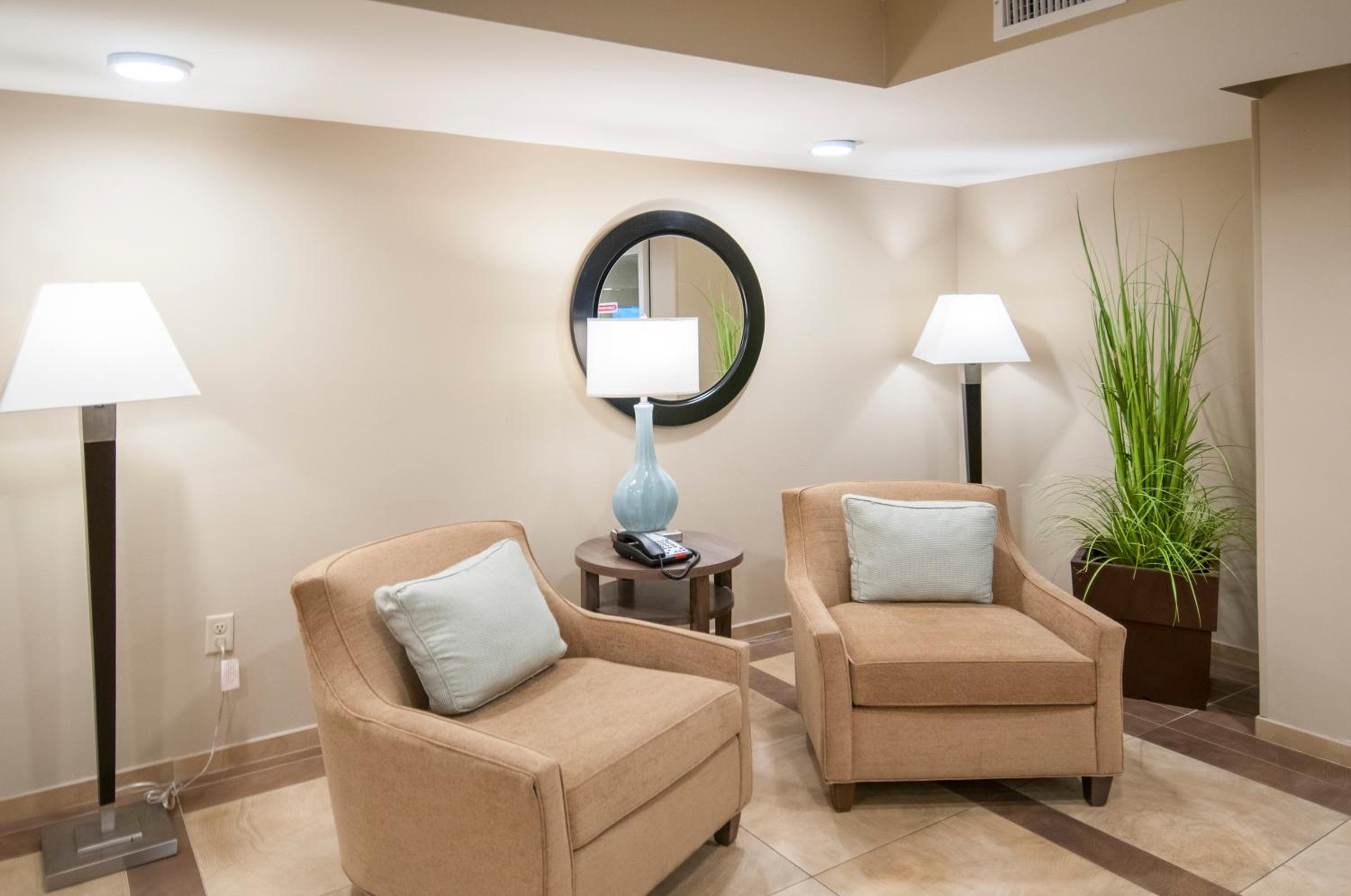 Candlewood Suites - Baton Rouge - College Drive by IHG