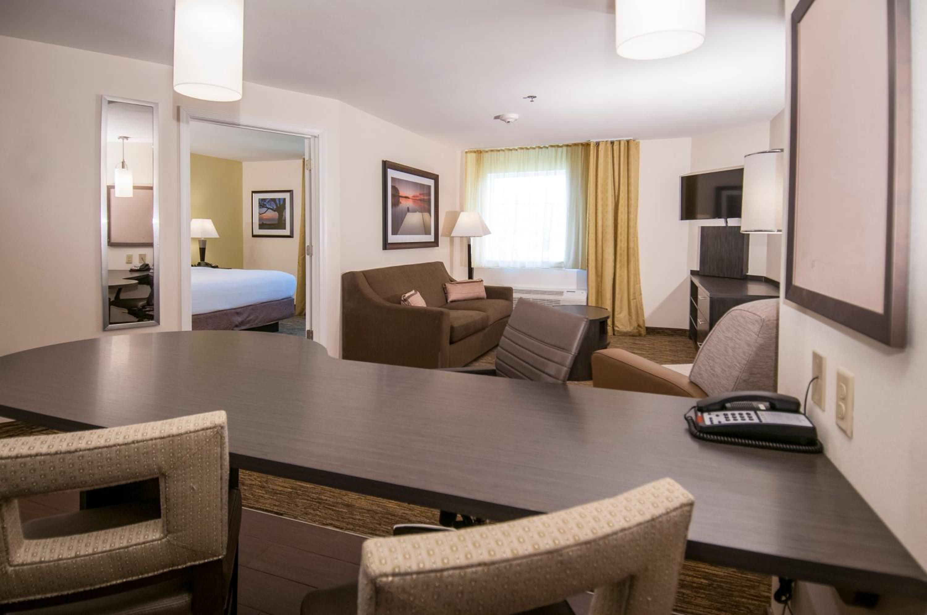 Candlewood Suites - Baton Rouge - College Drive by IHG
