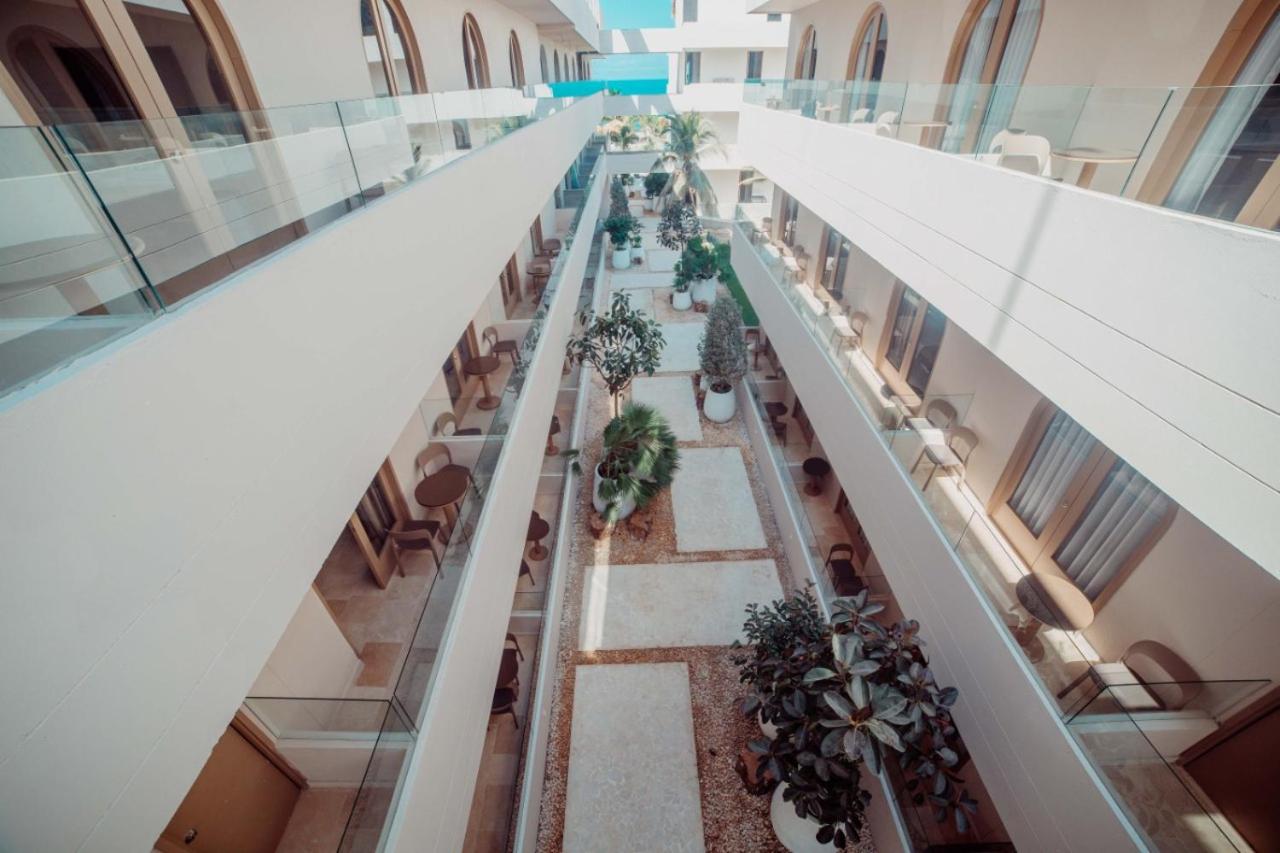 Hotel Loa Hotel - Image 1