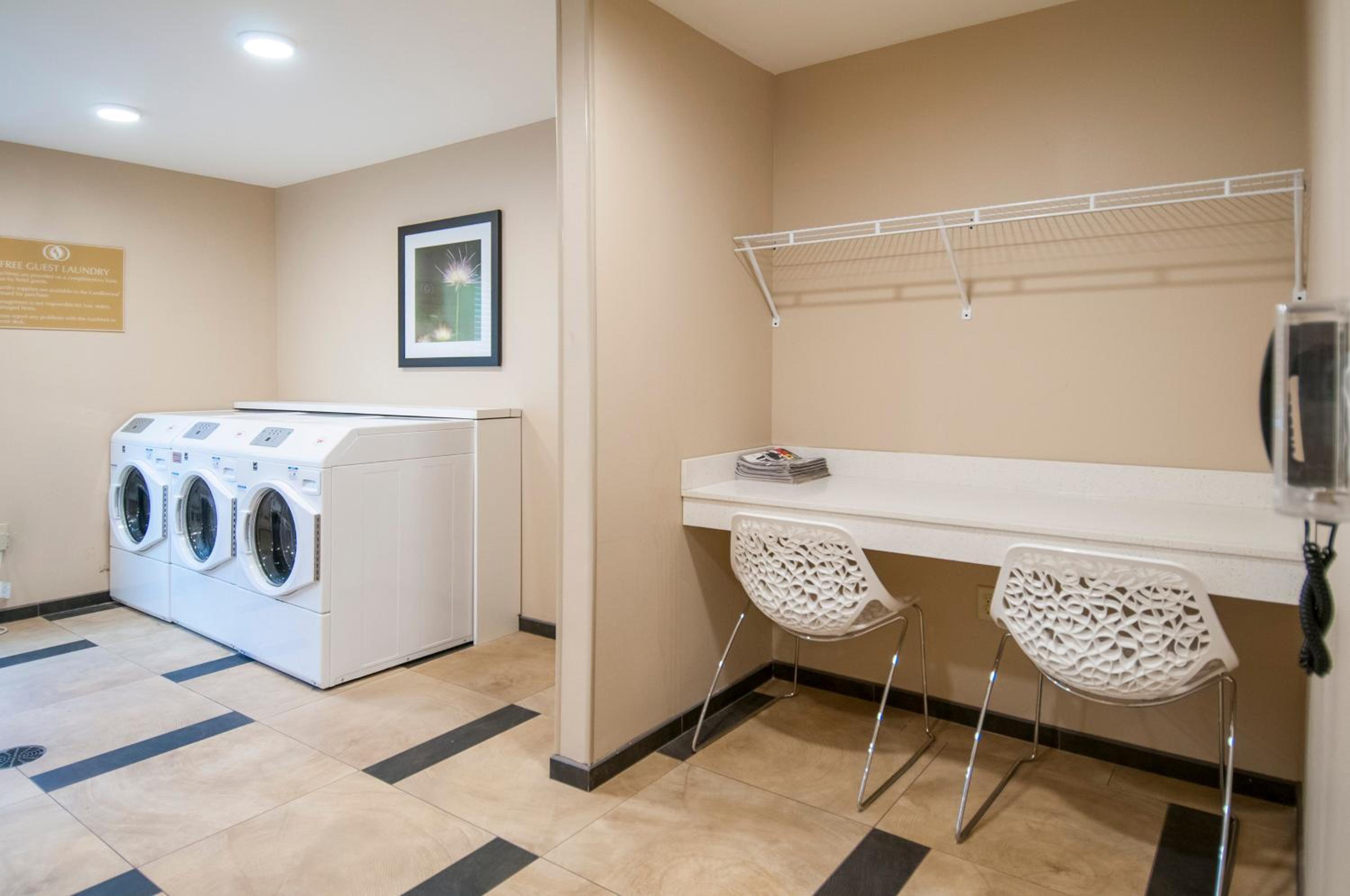 Candlewood Suites - Baton Rouge - College Drive by IHG
