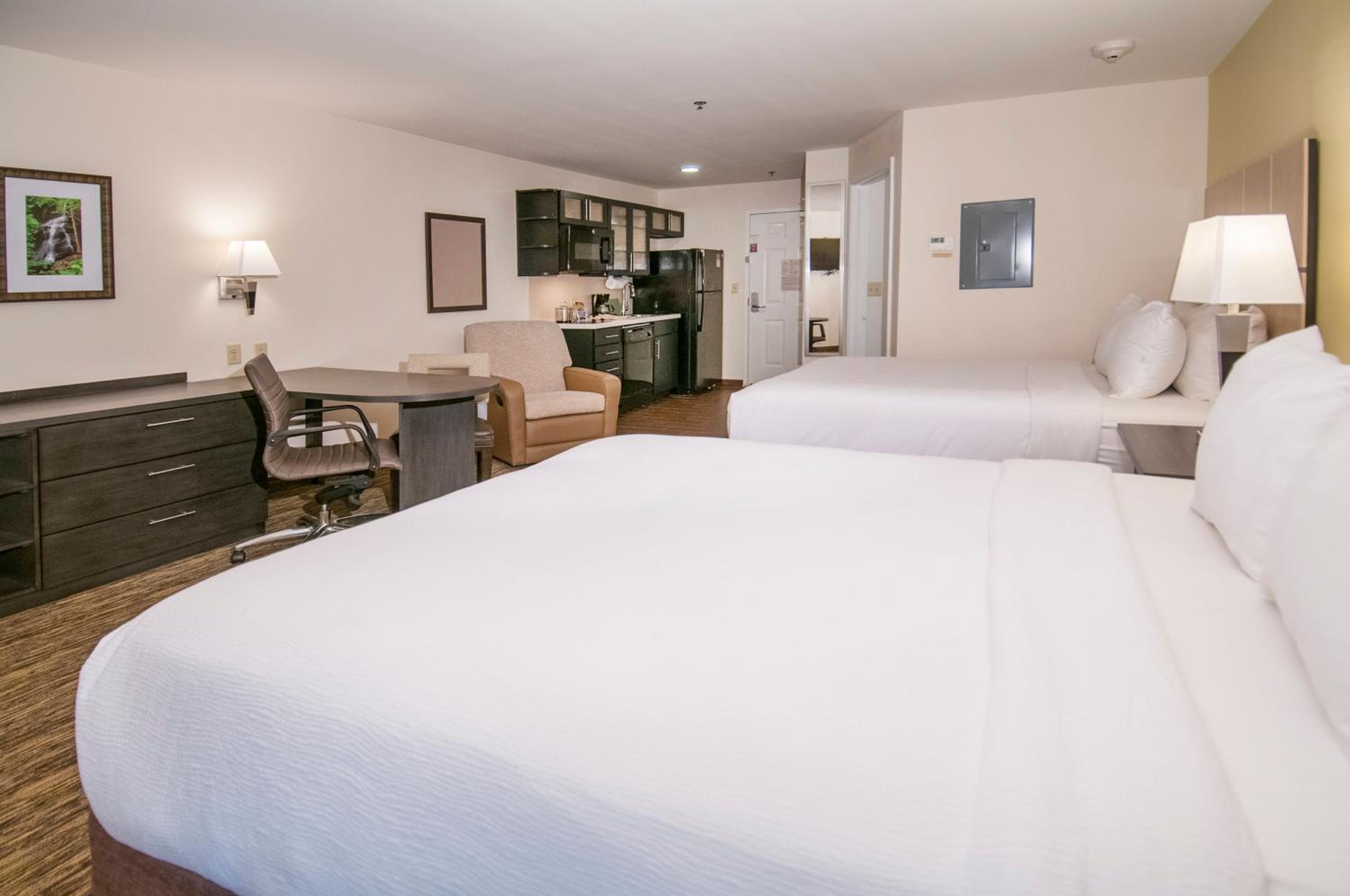 Candlewood Suites - Baton Rouge - College Drive by IHG