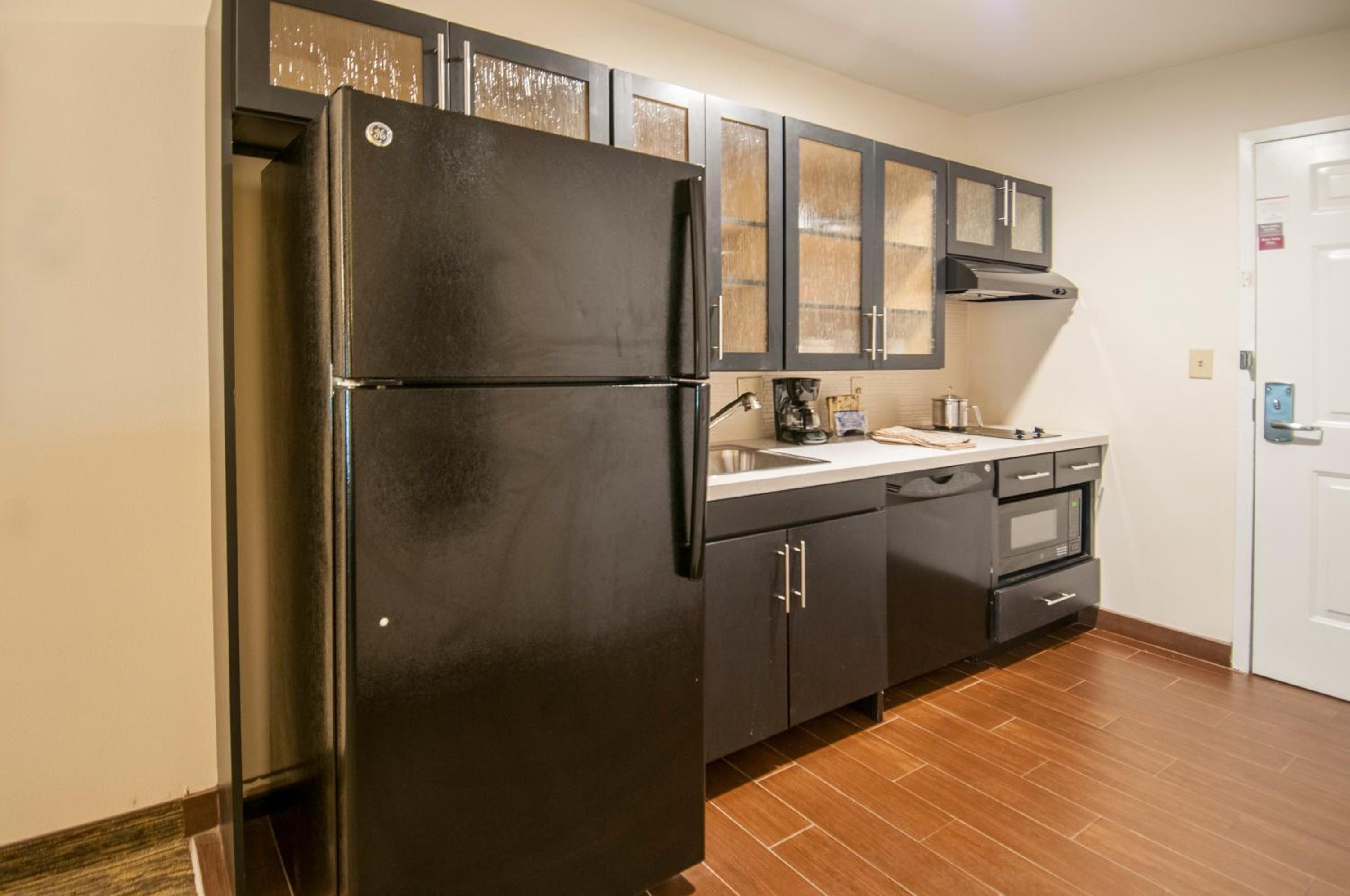 Candlewood Suites - Baton Rouge - College Drive by IHG